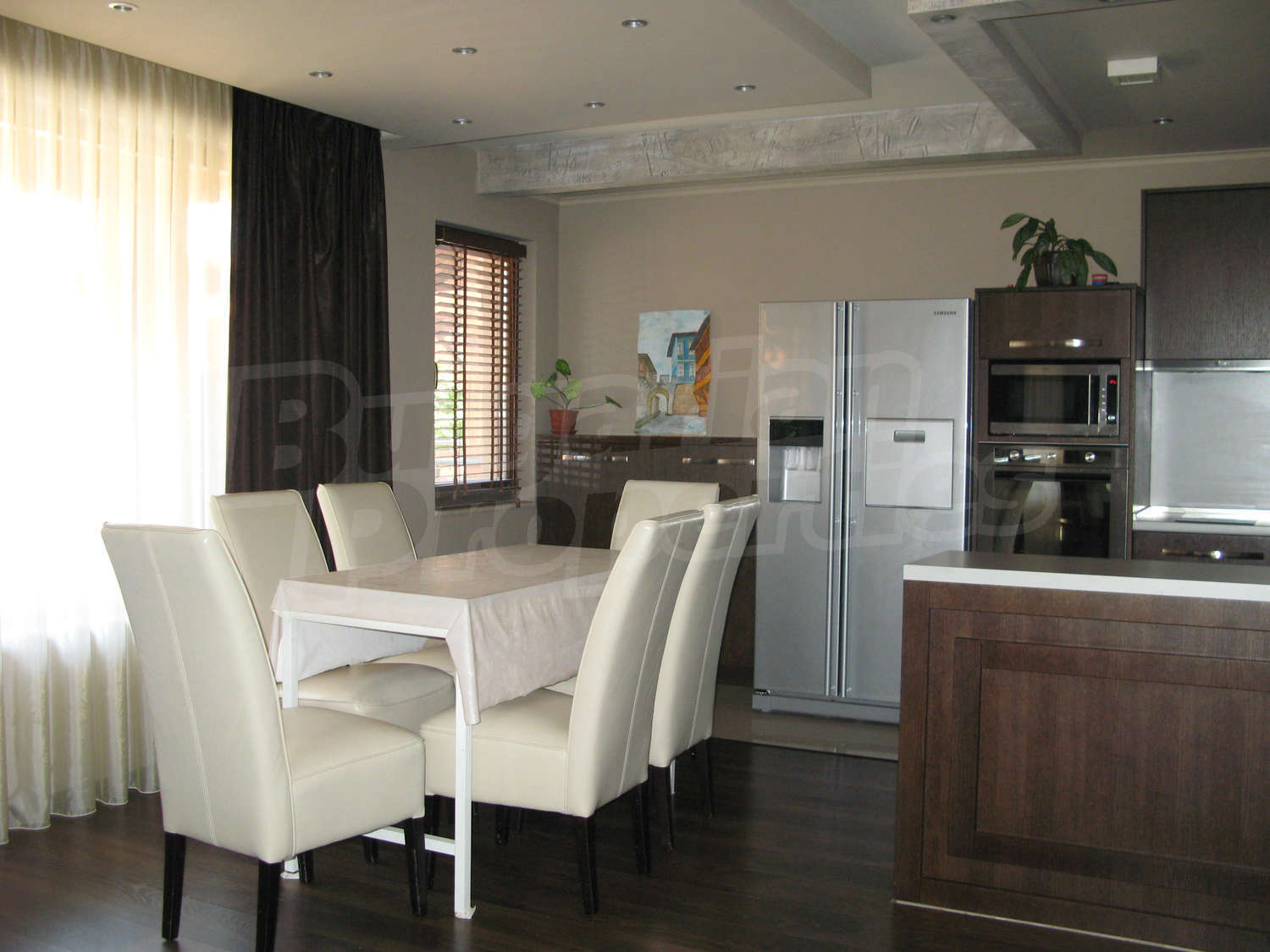 Gallery Picture 16