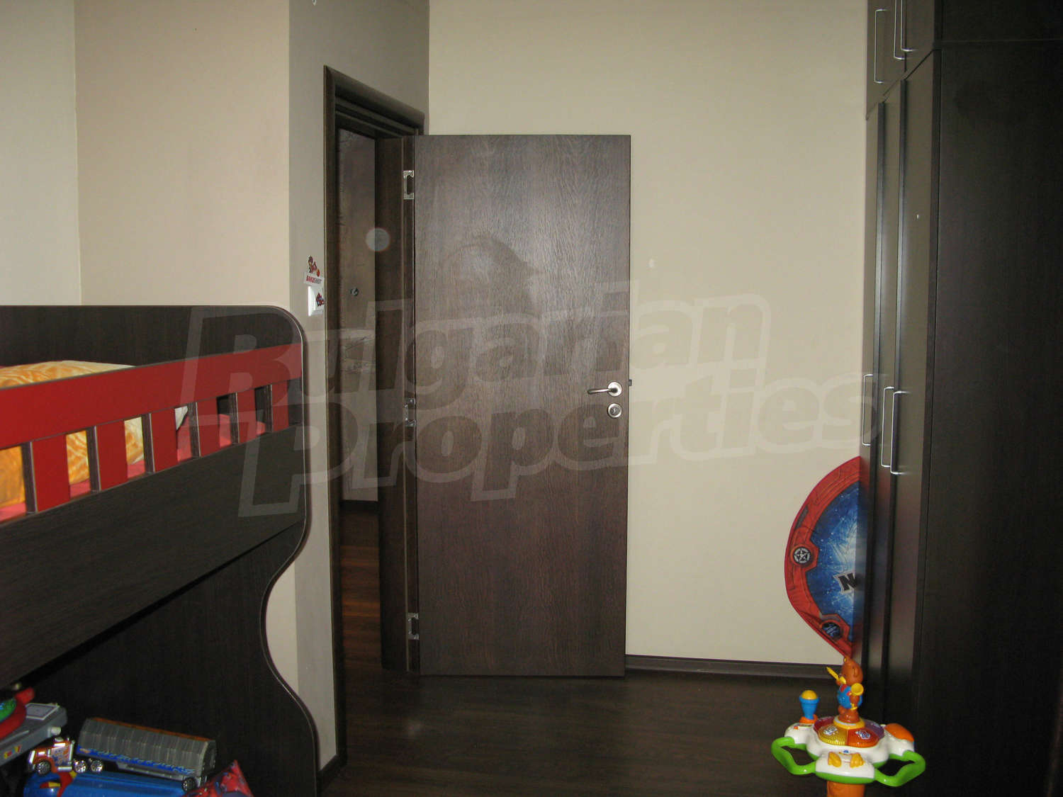 Gallery Picture 28