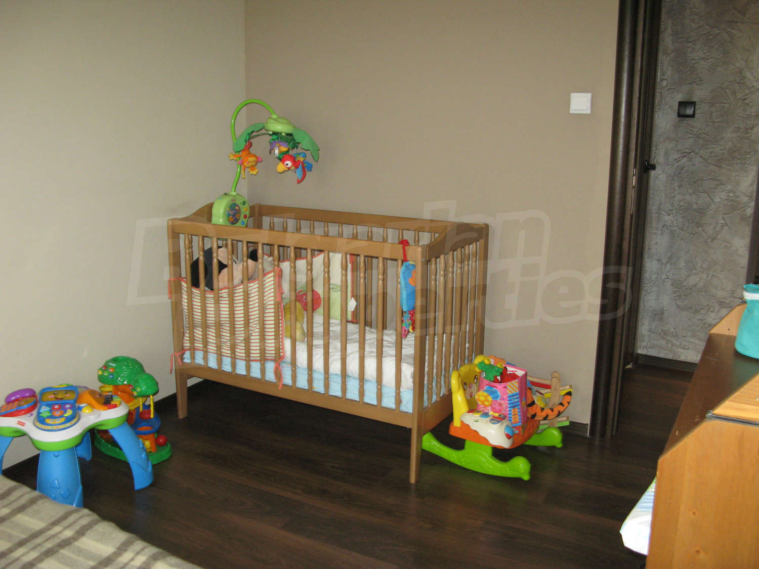 Gallery Picture 32