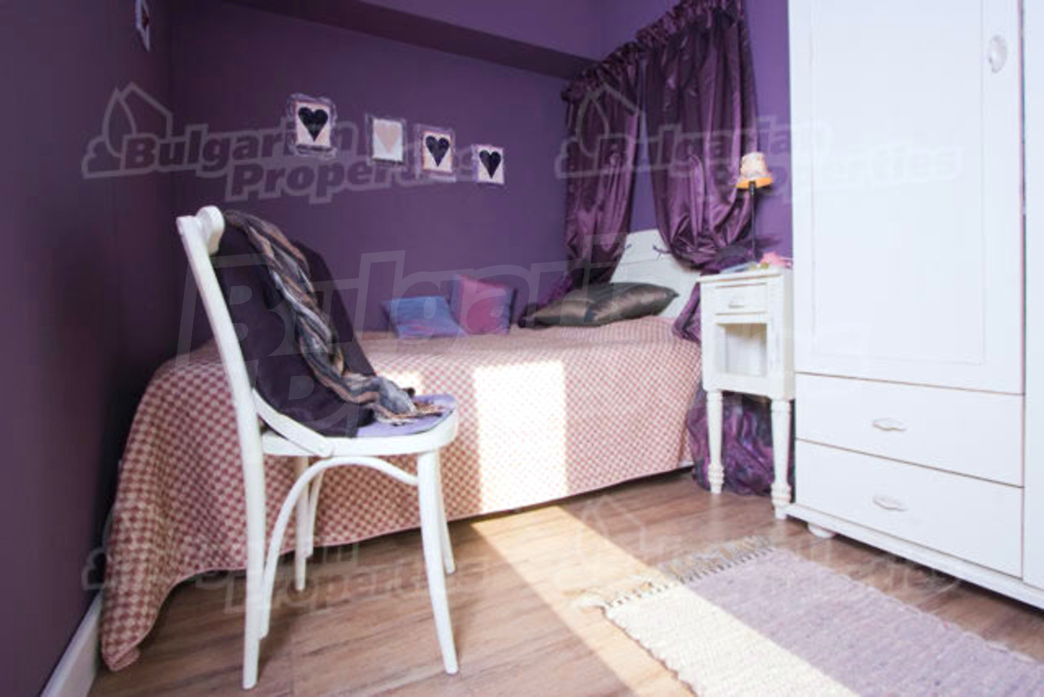 Gallery Picture 13