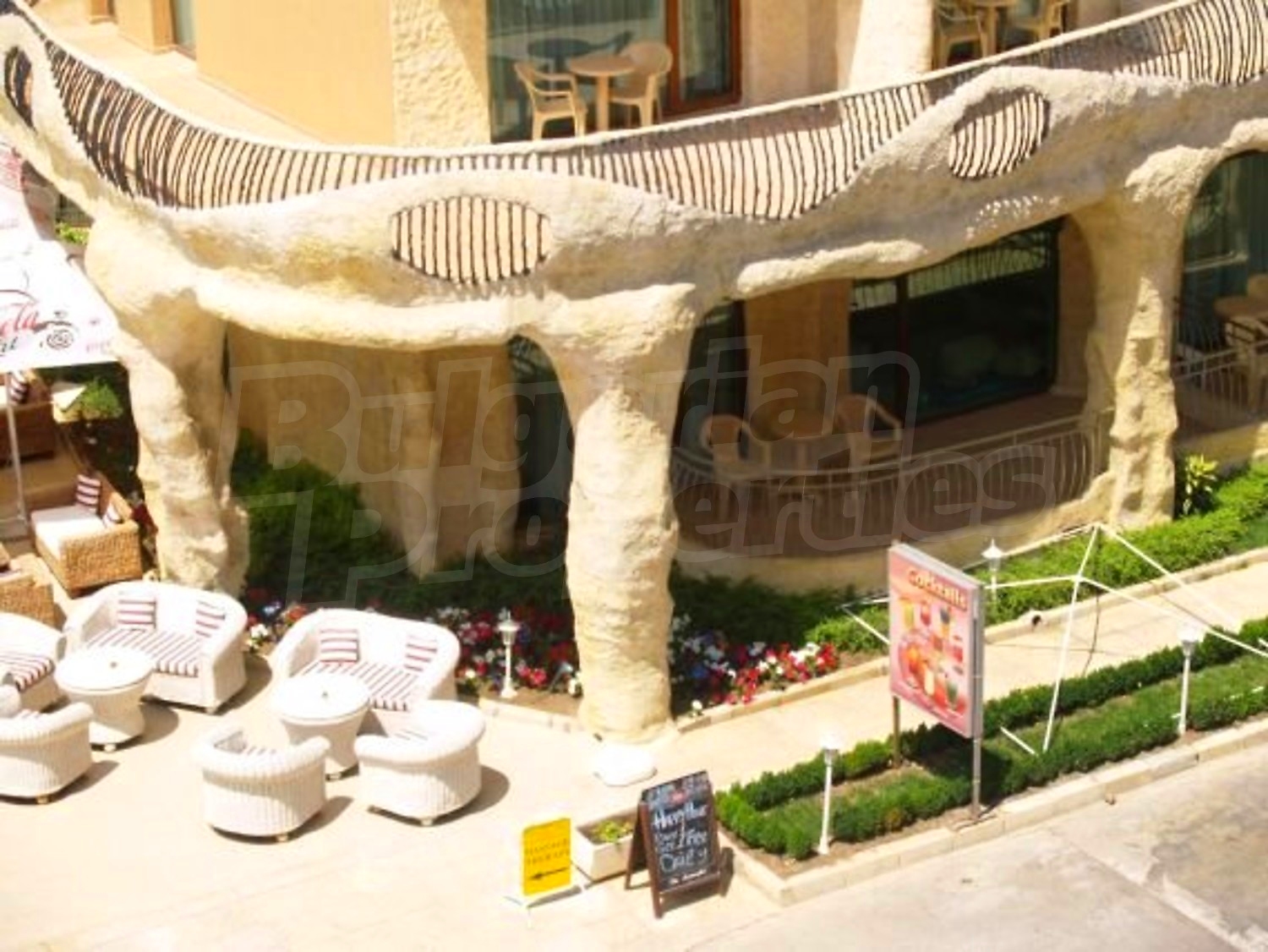 Gallery Picture 13