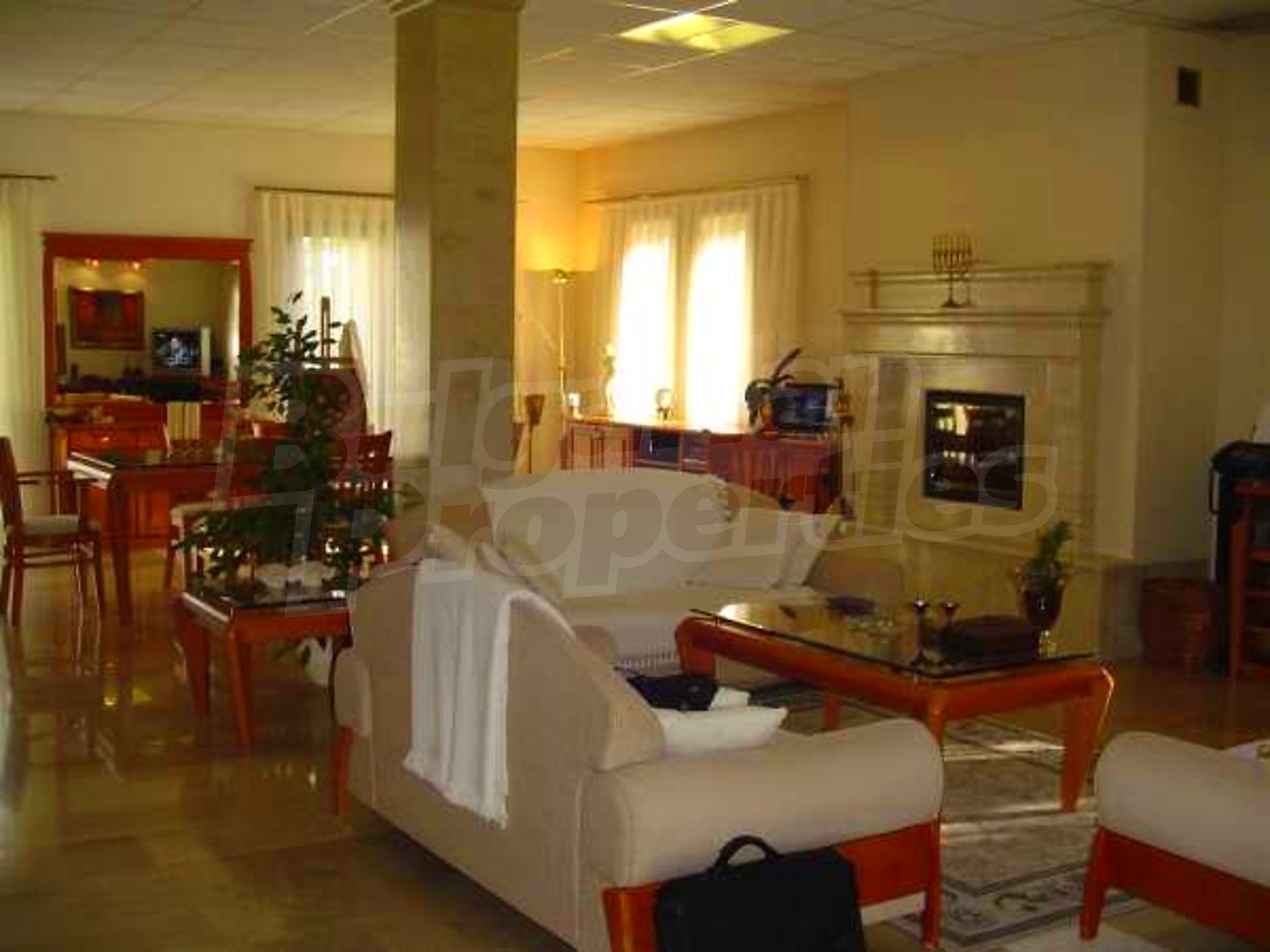 Gallery Picture 9