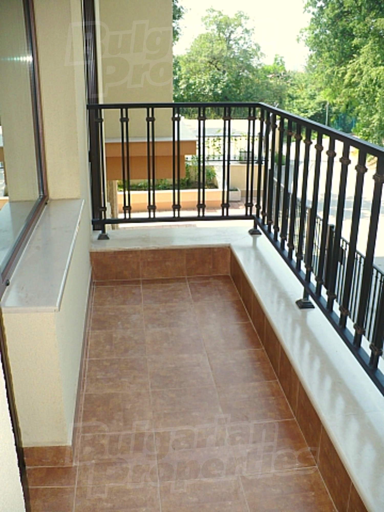 Gallery Picture 14