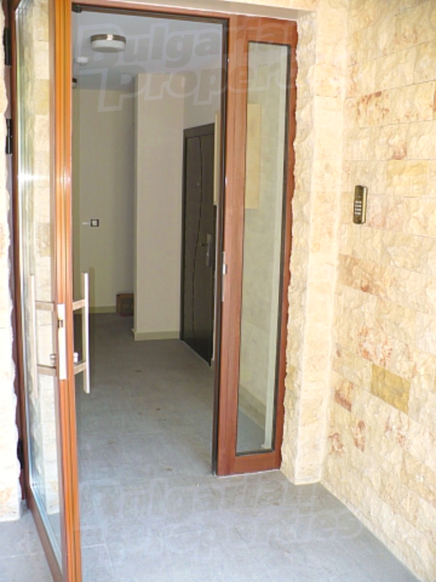 Gallery Picture 4
