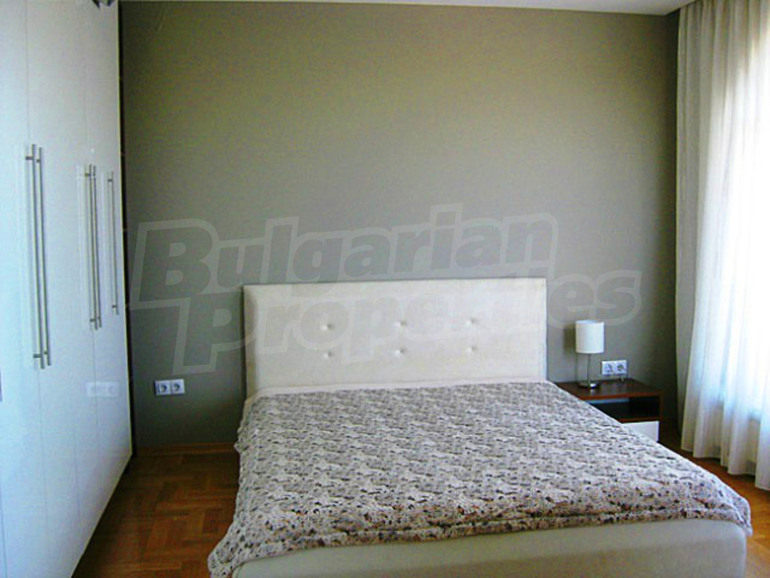 Gallery Picture 11