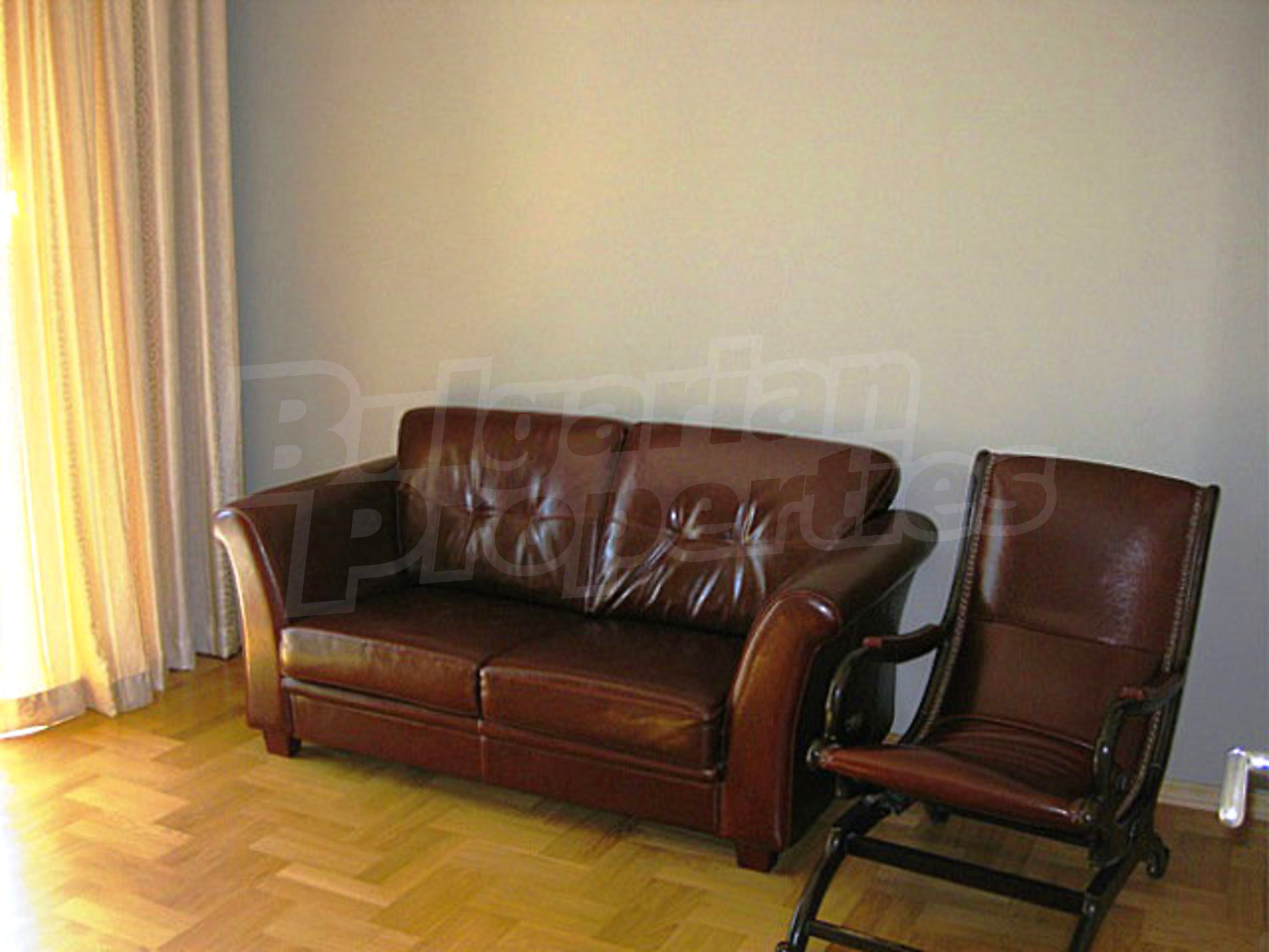 Gallery Picture 13