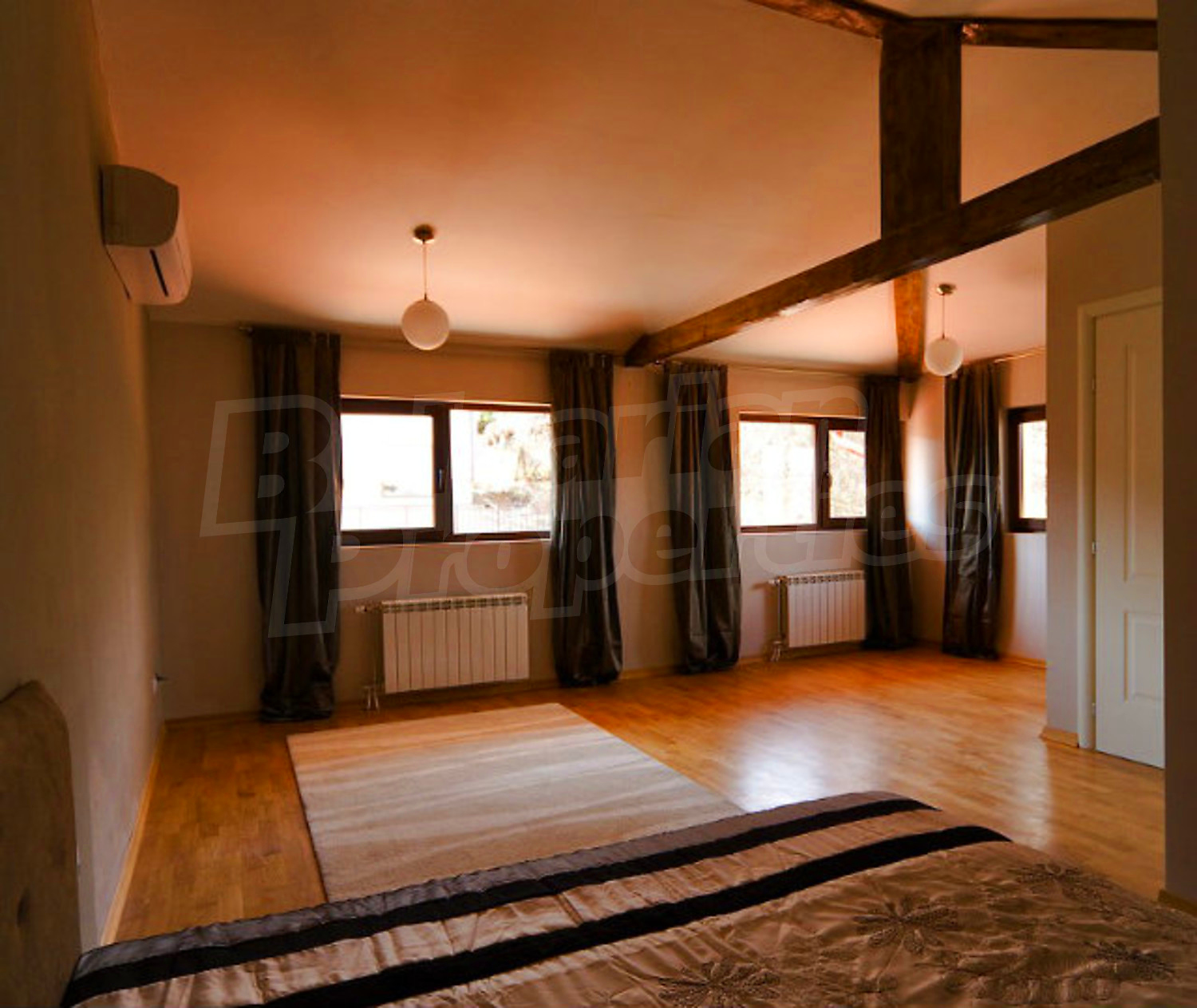 Gallery Picture 17