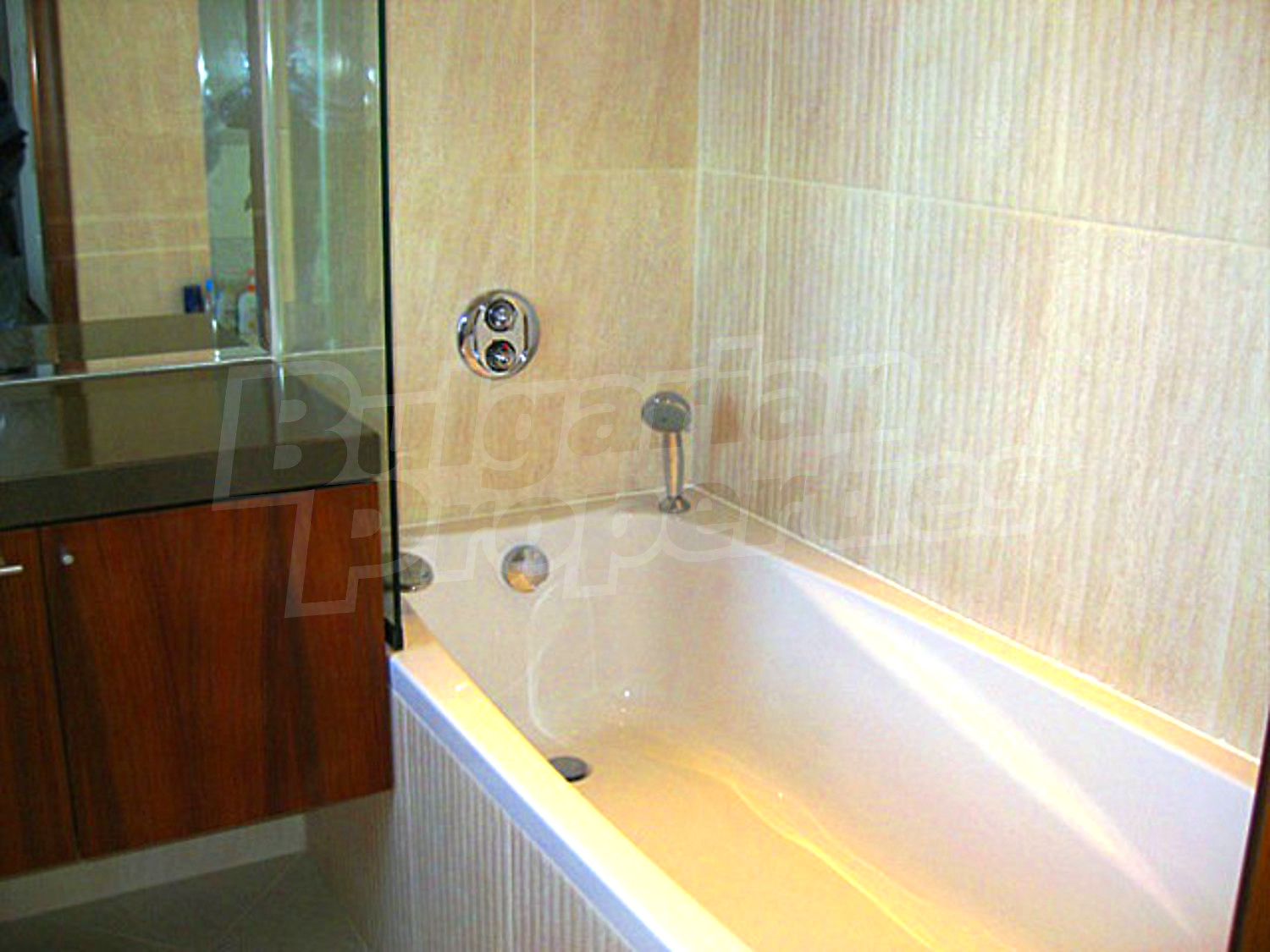Gallery Picture 23