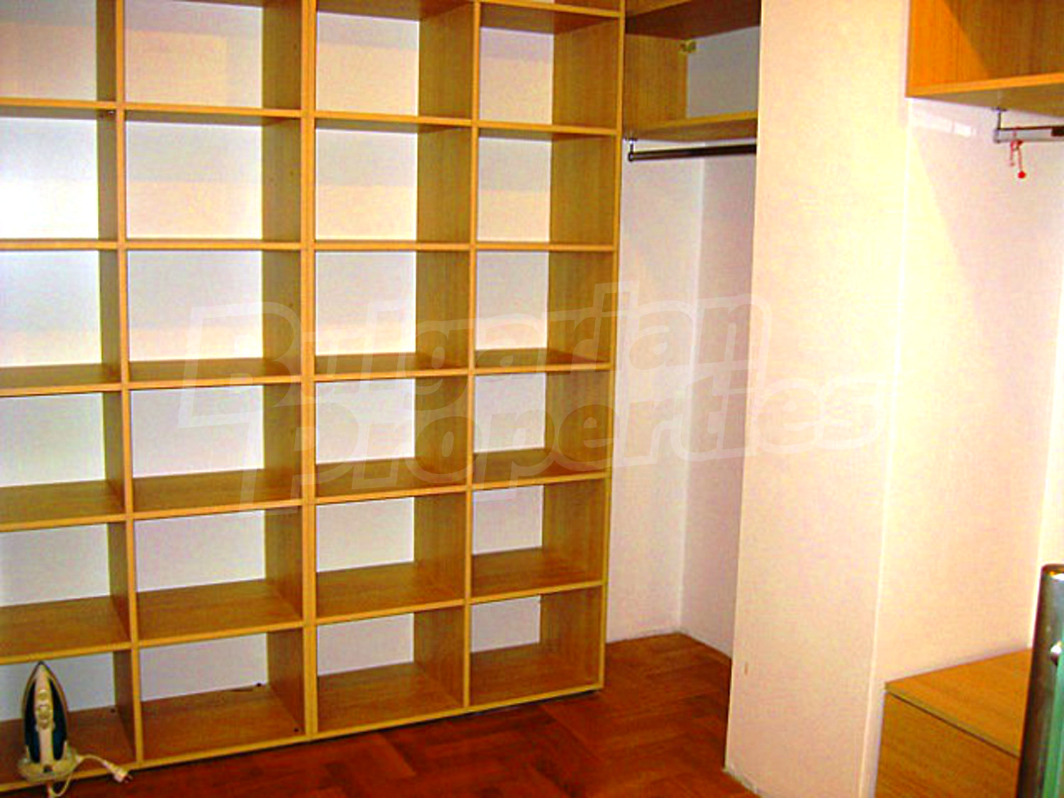 Gallery Picture 24