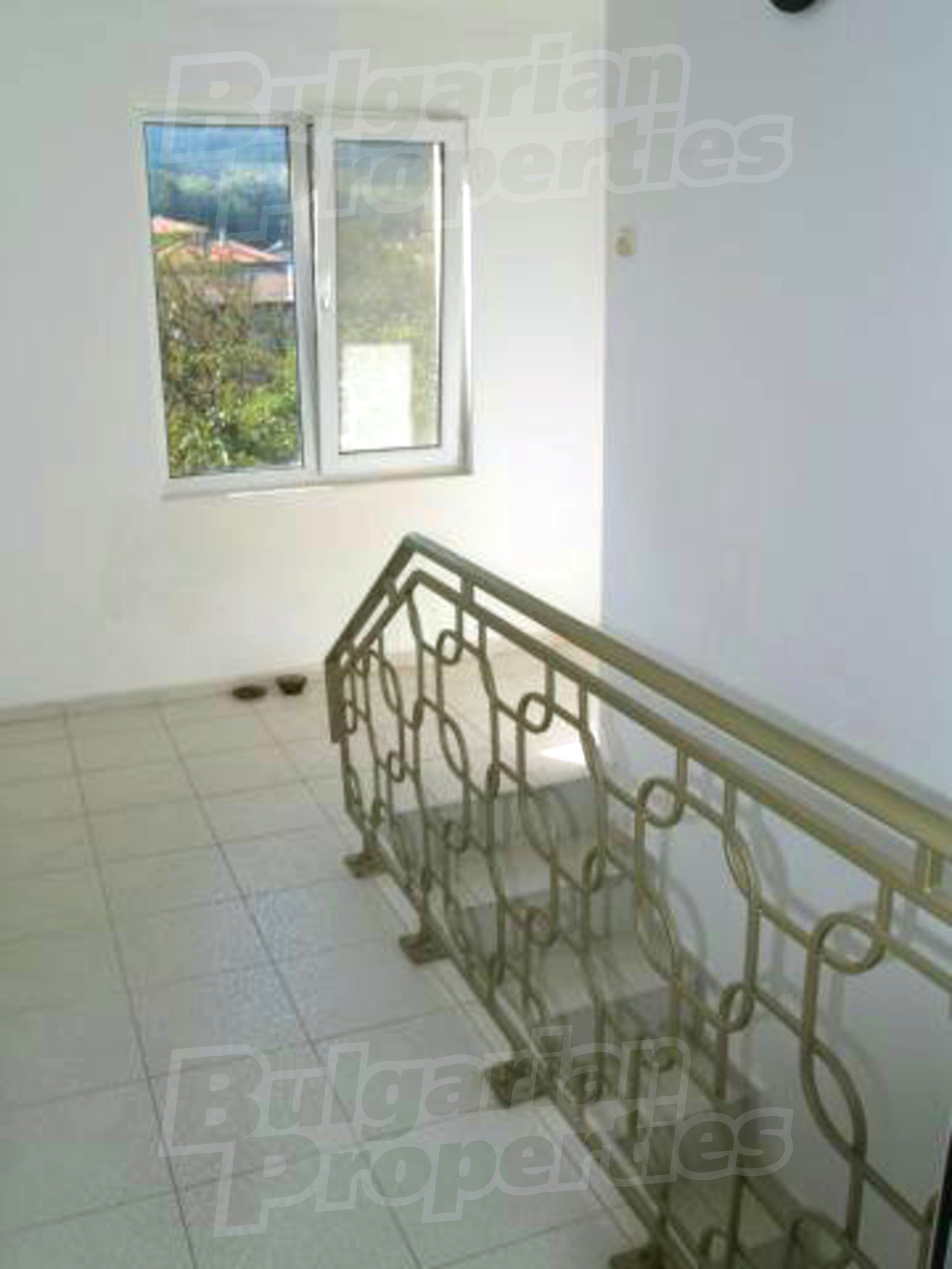 Gallery Picture 10