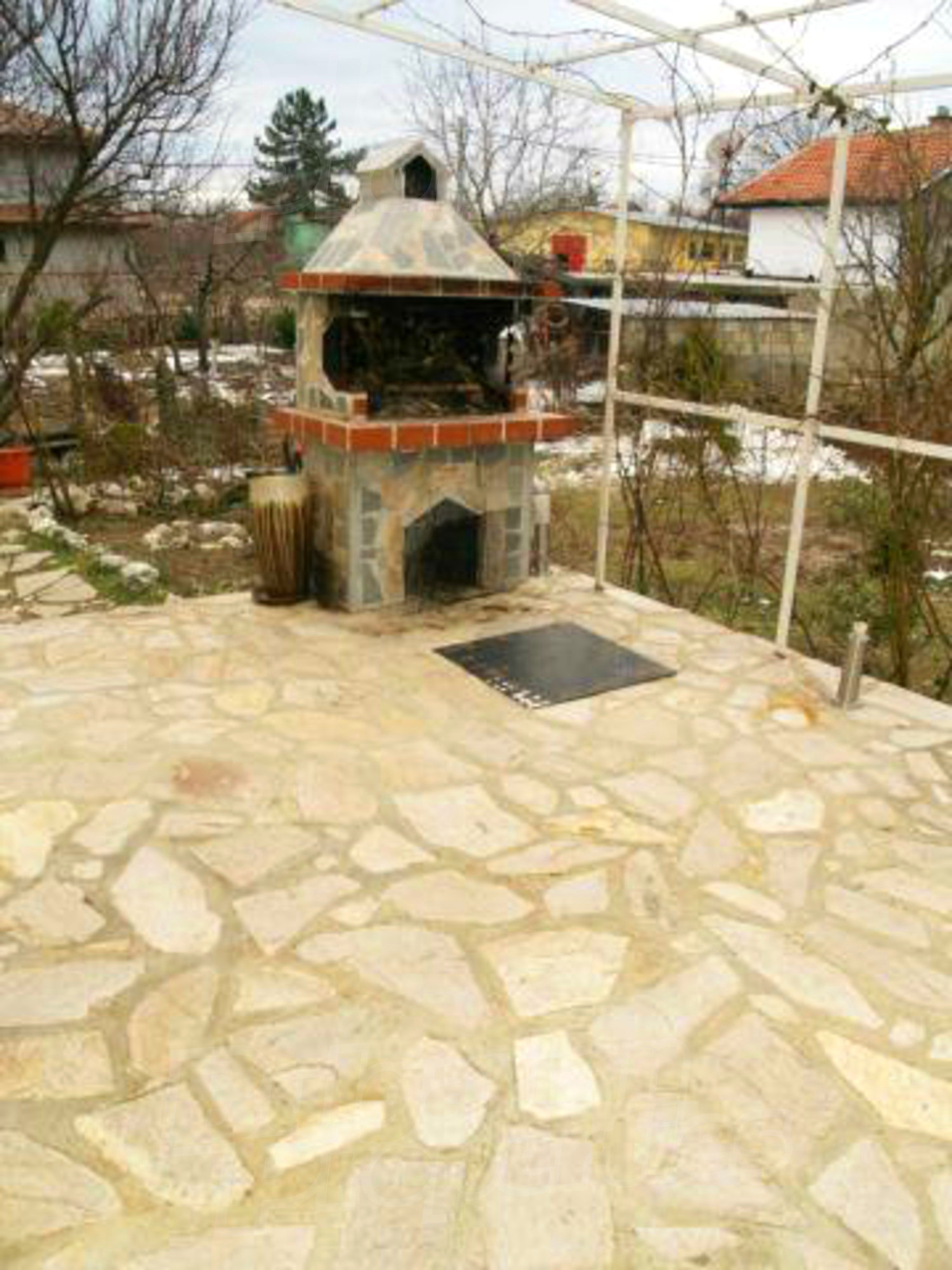 Gallery Picture 2