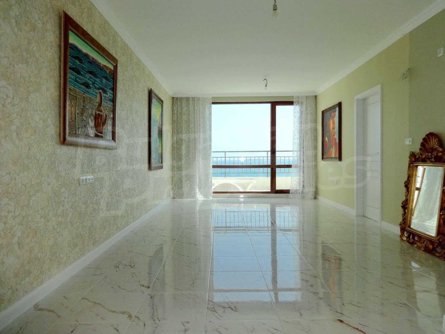 Gallery Picture 2