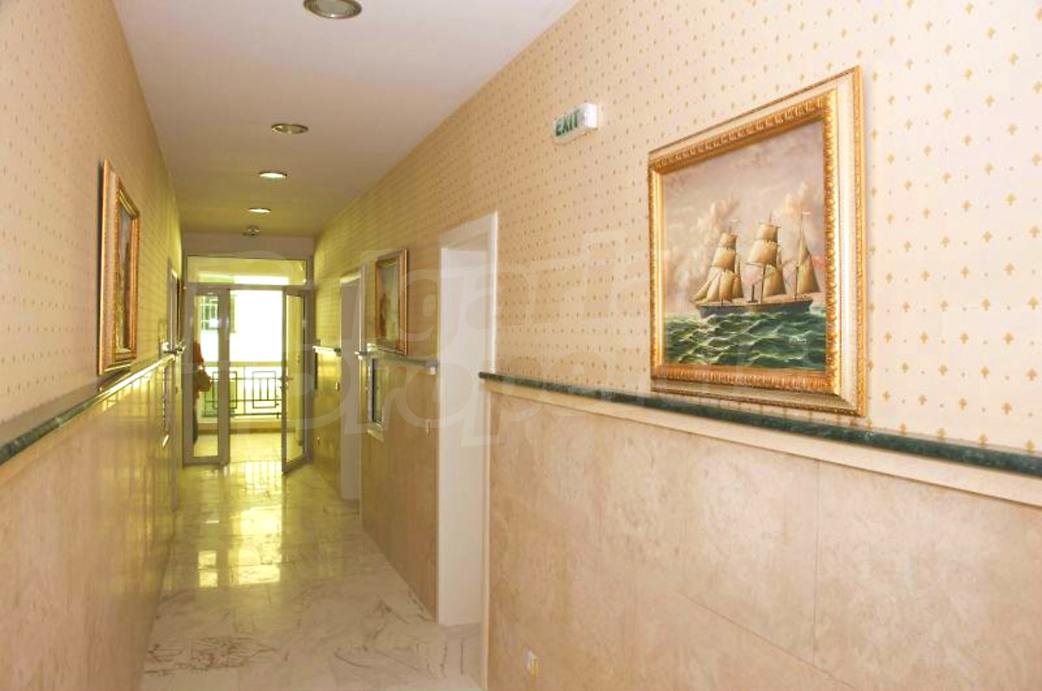 Gallery Picture 12
