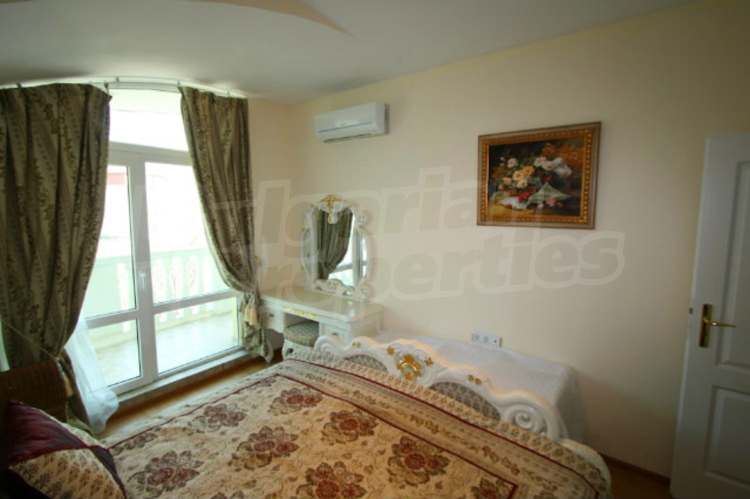 Gallery Picture 27