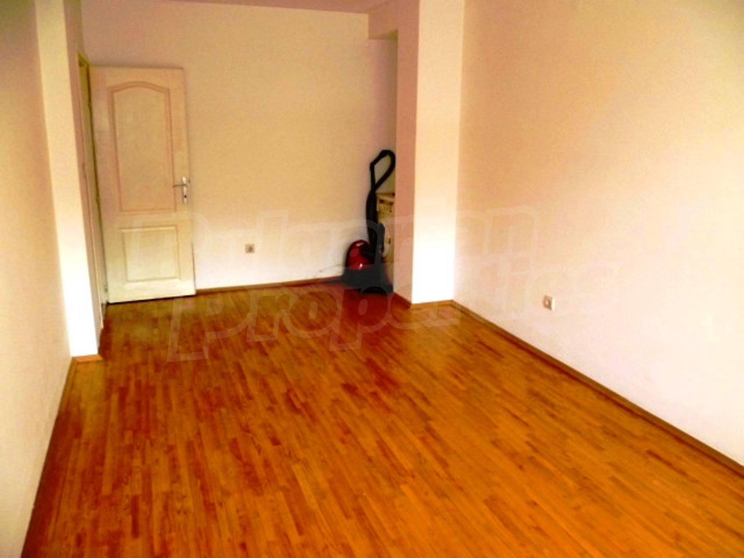 Gallery Picture 16
