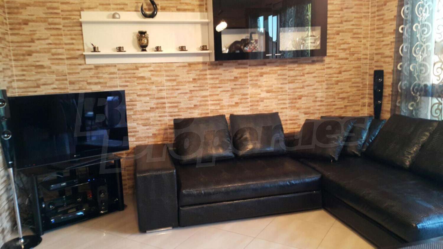 Gallery Picture 5