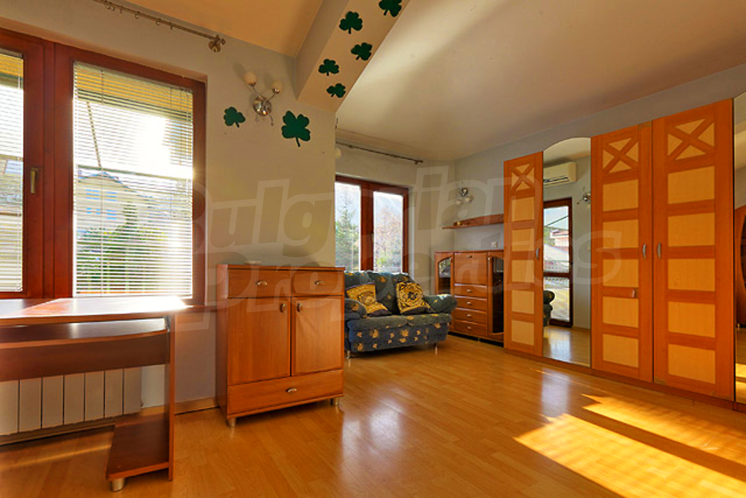 Gallery Picture 39