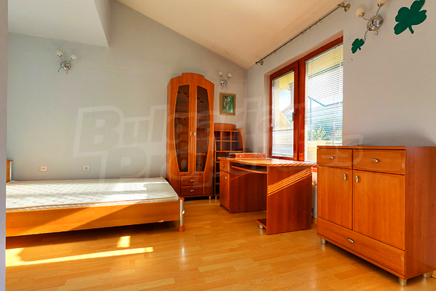 Gallery Picture 40