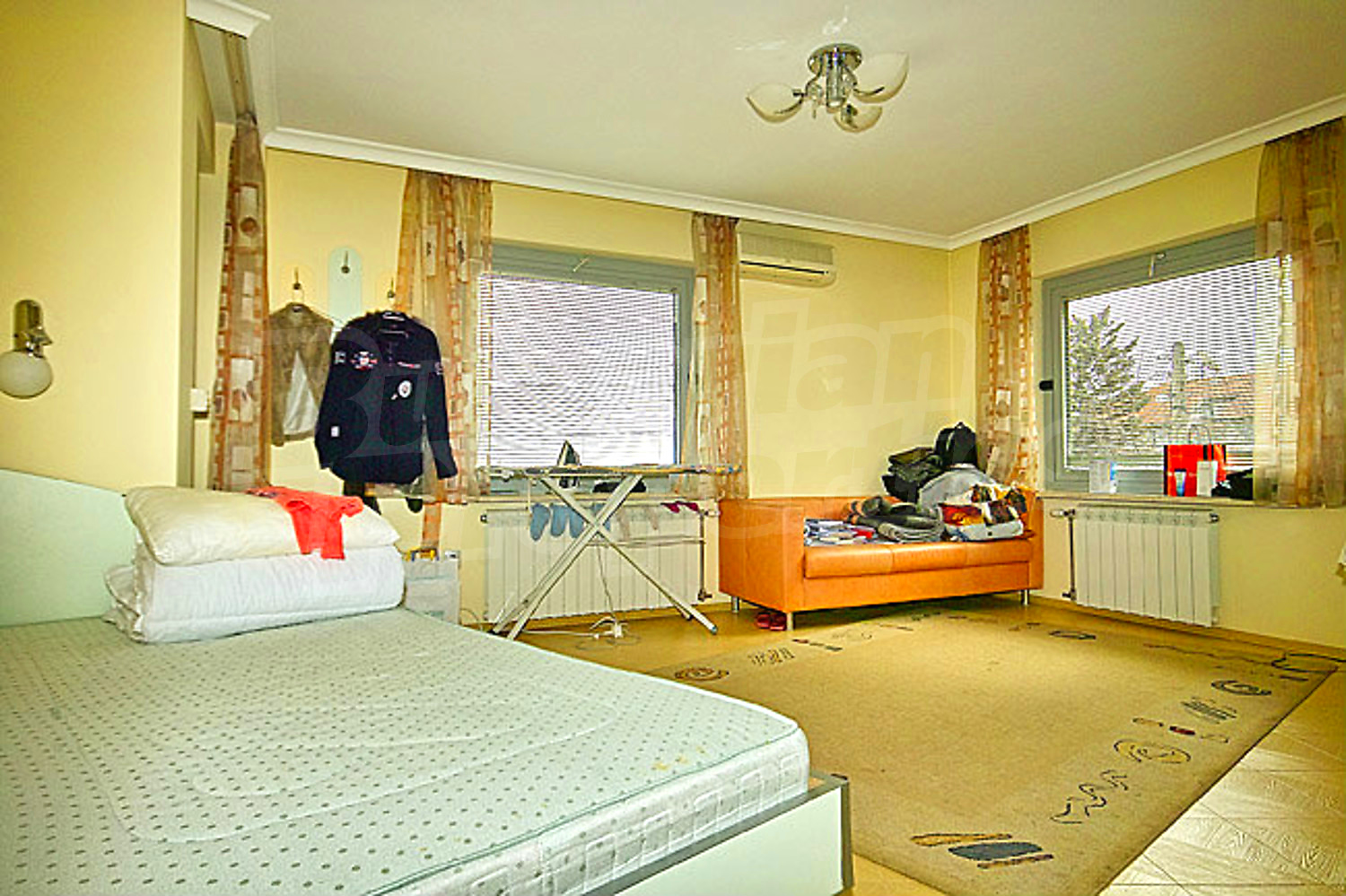 Gallery Picture 10