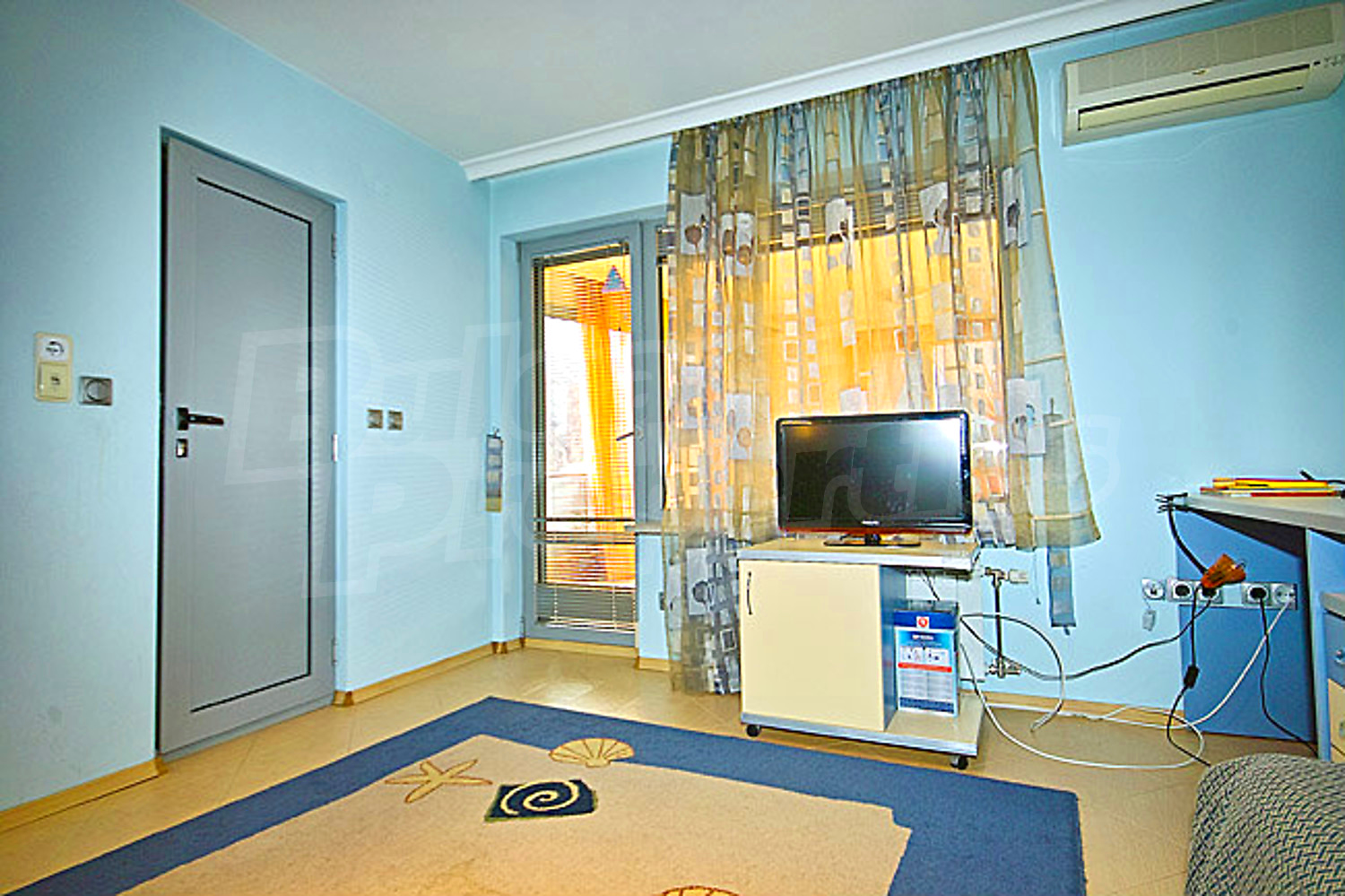 Gallery Picture 15