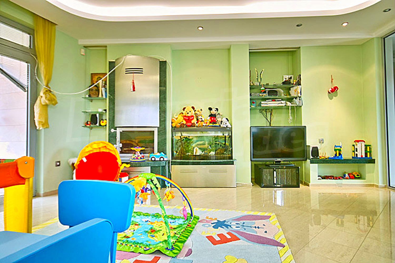 Gallery Picture 4