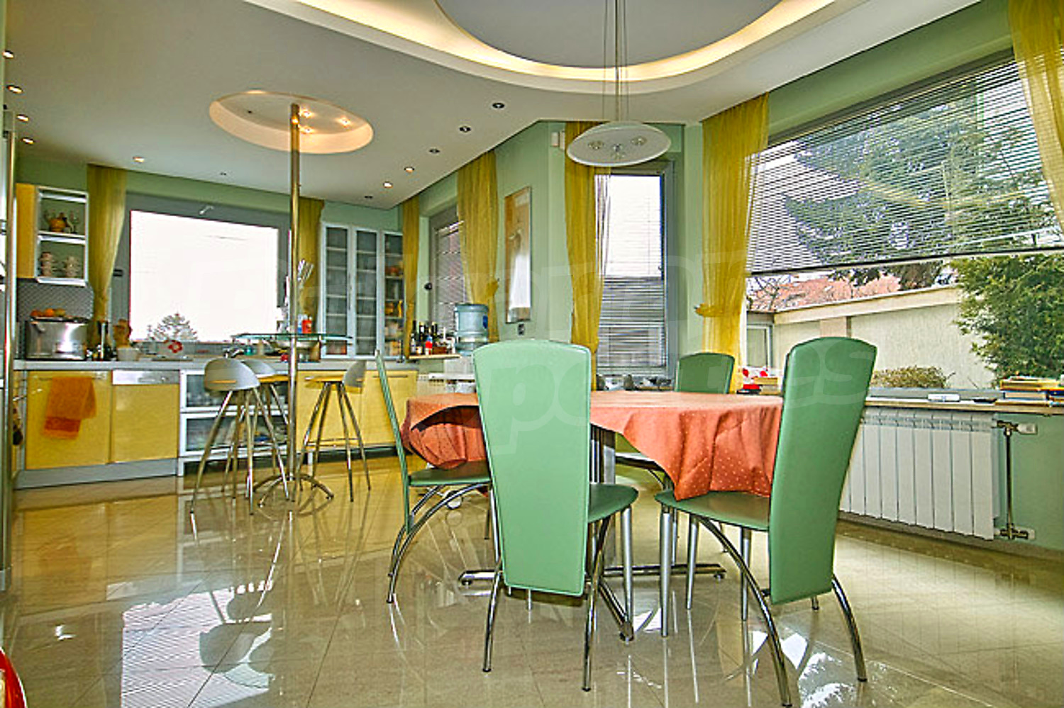 Gallery Picture 5