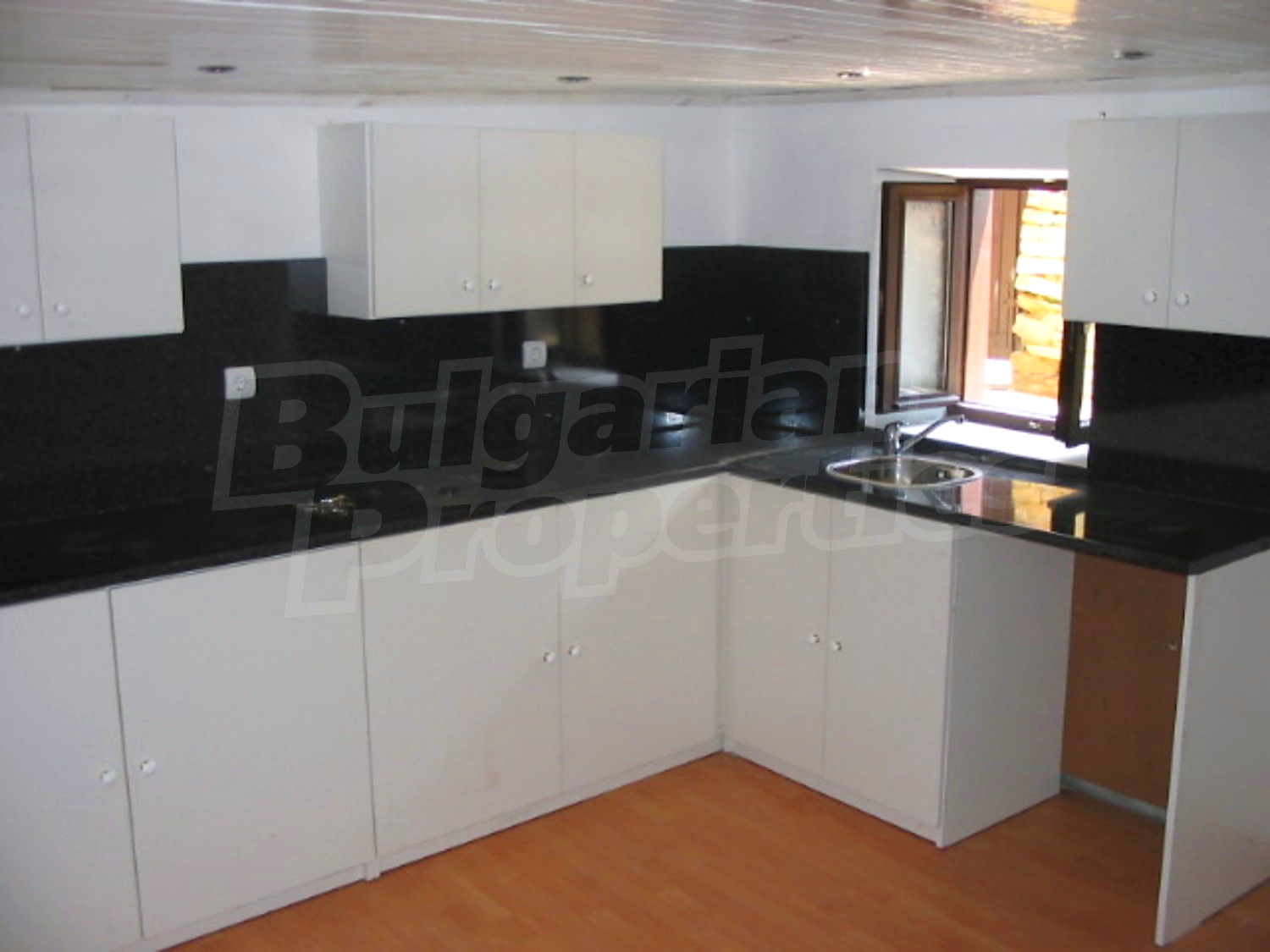 Gallery Picture 10