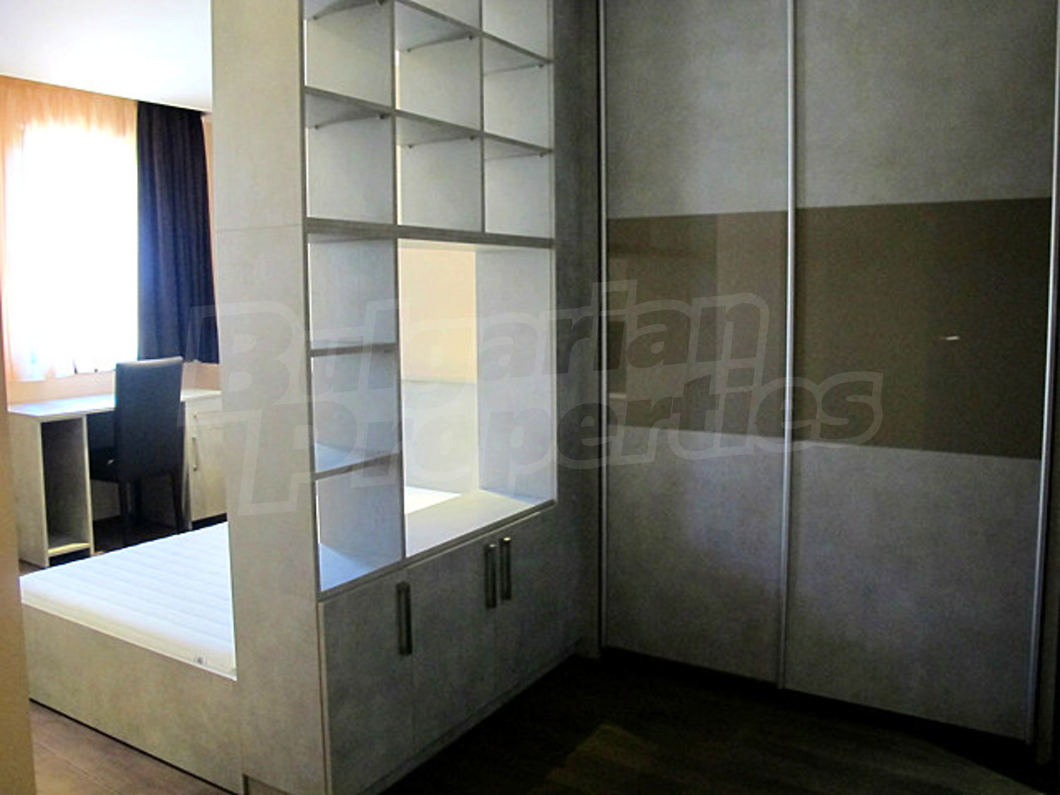 Gallery Picture 25