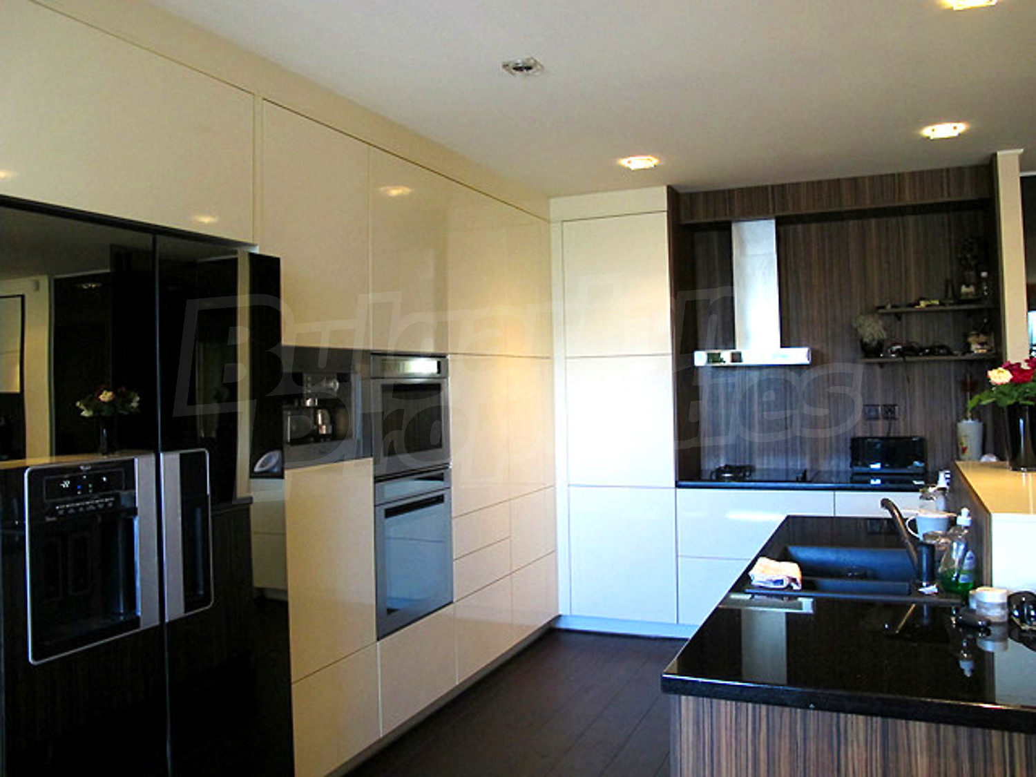 Gallery Picture 30