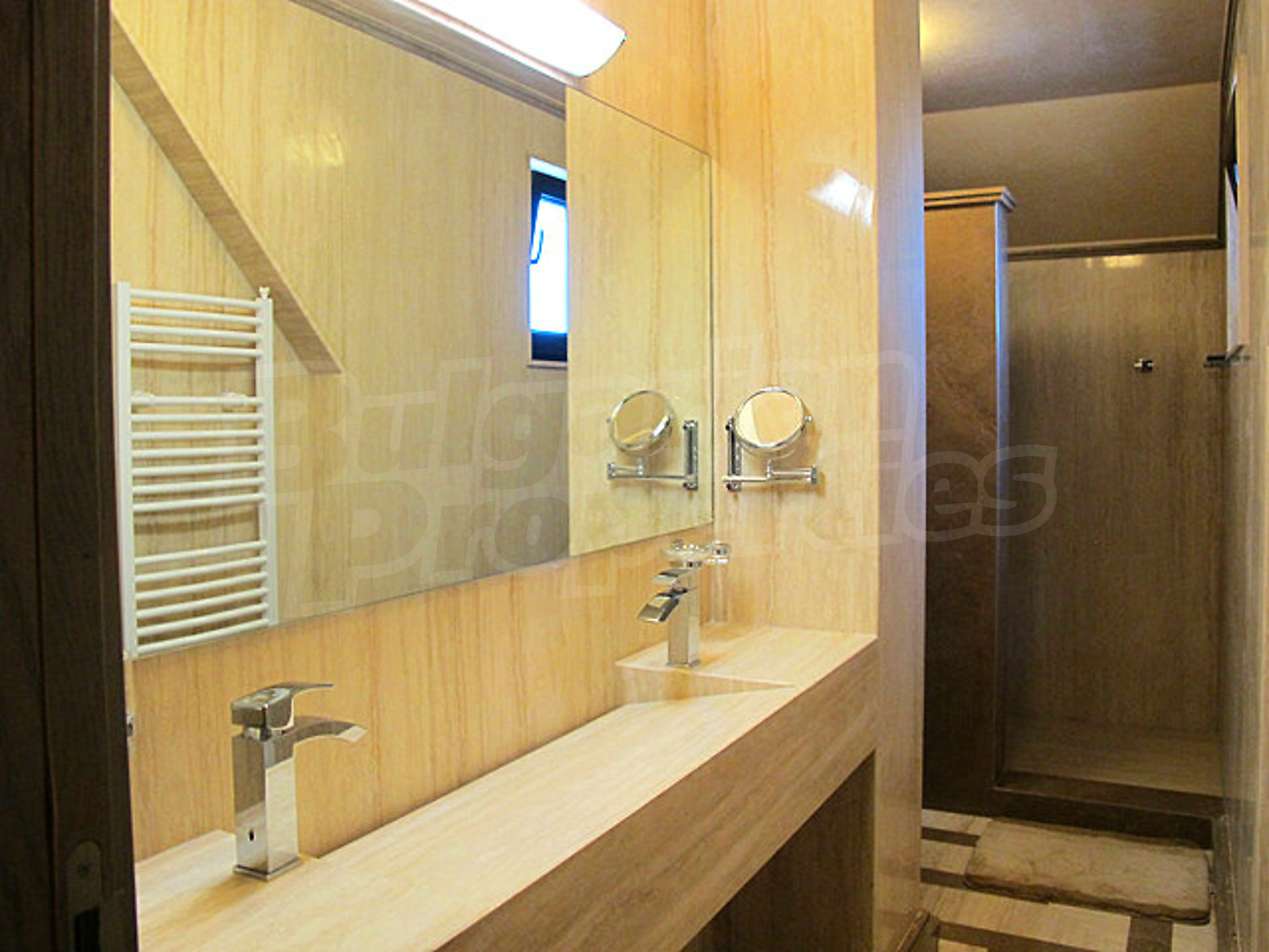 Gallery Picture 63