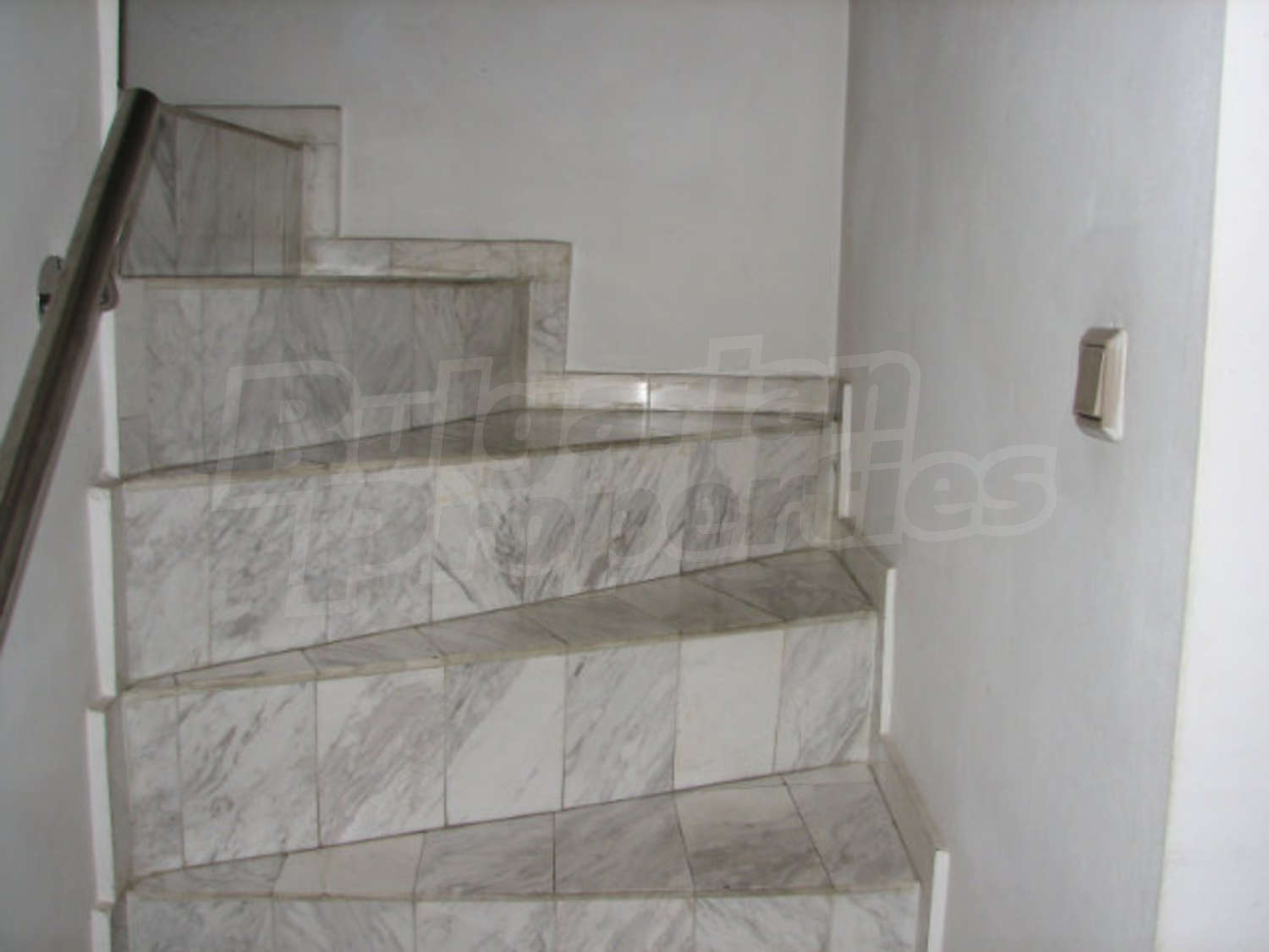 Gallery Picture 16