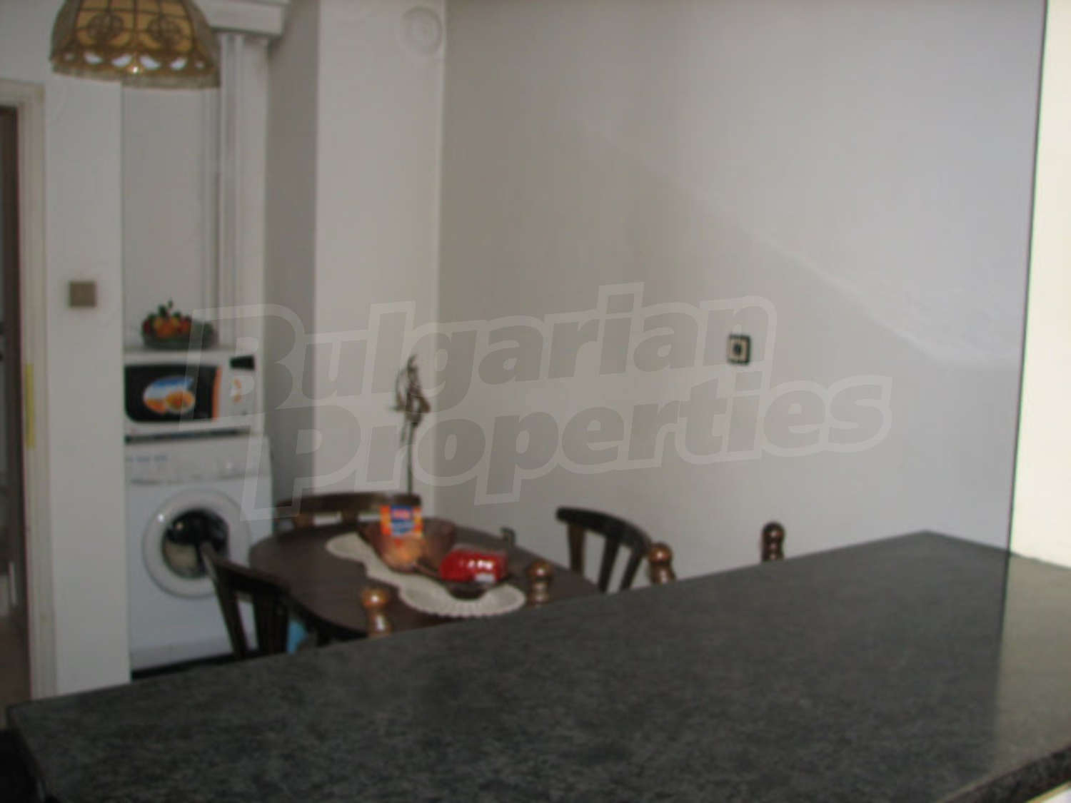 Gallery Picture 9