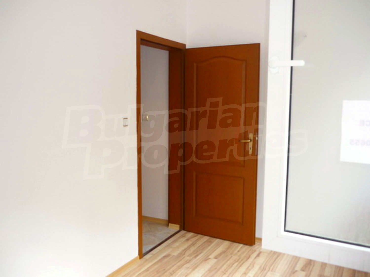 Gallery Picture 10