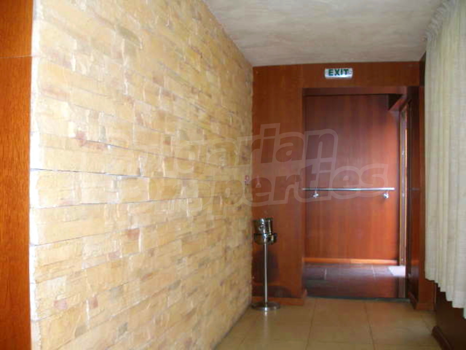 Gallery Picture 13