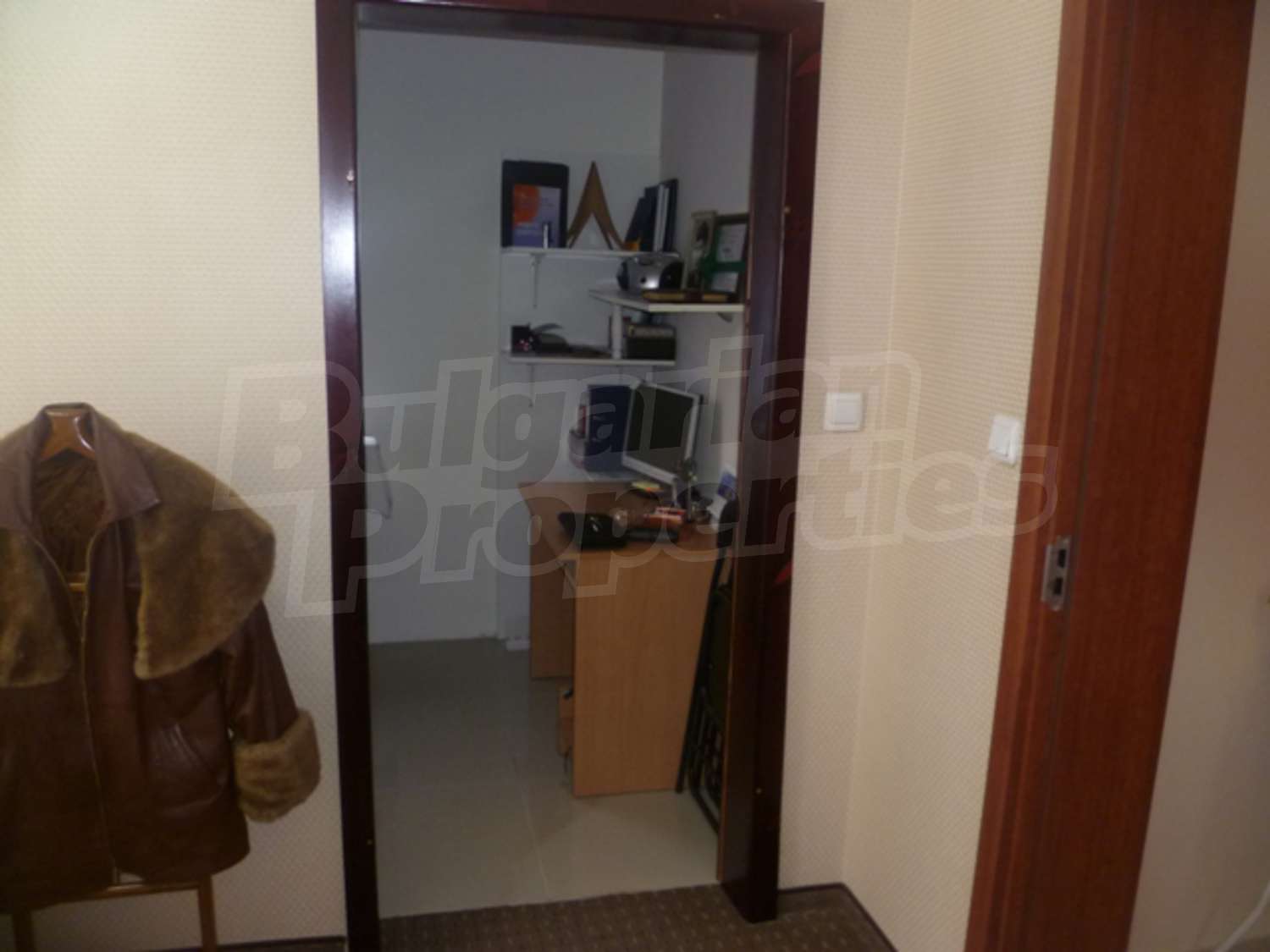 Gallery Picture 14
