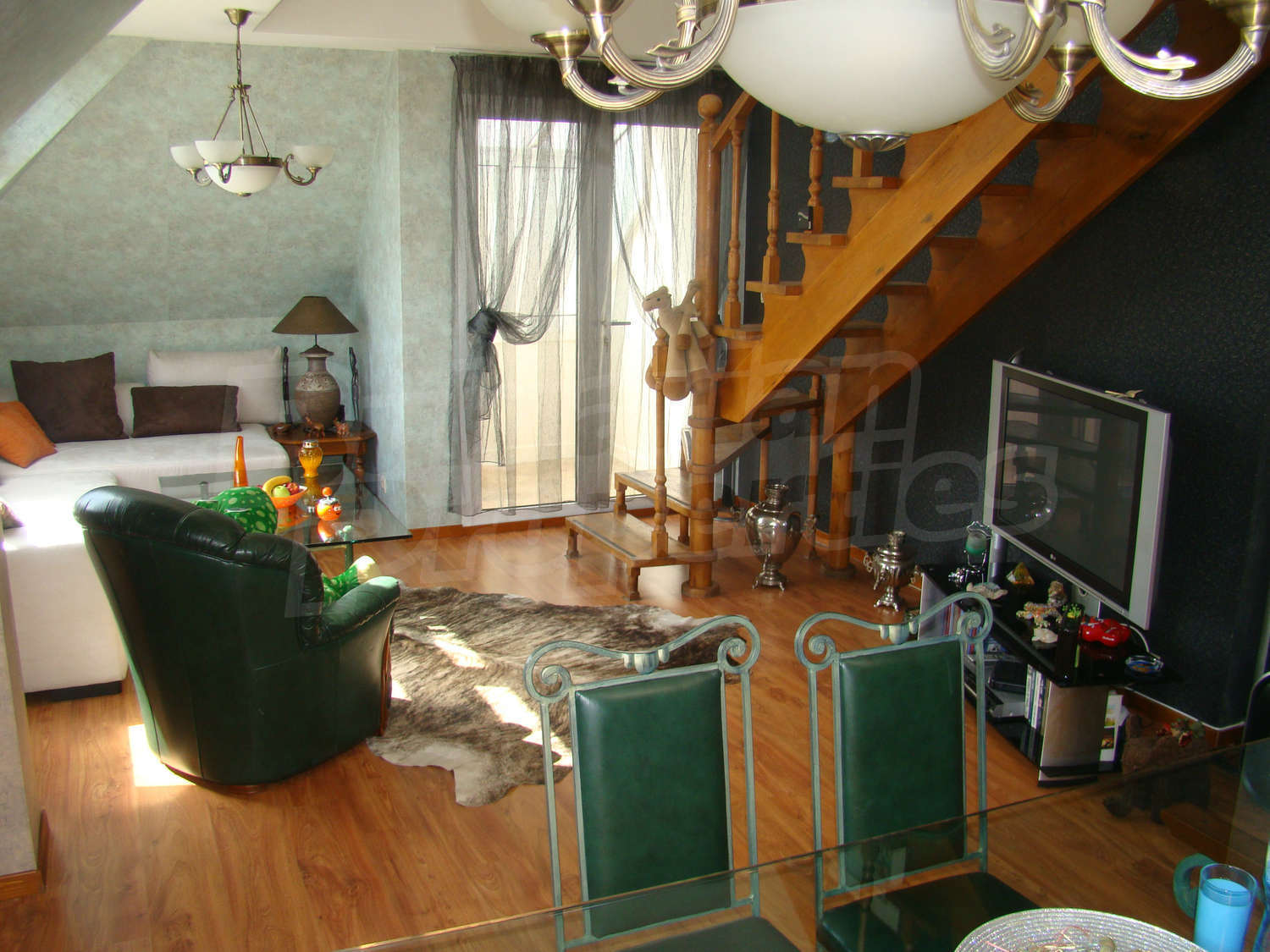 Gallery Picture 2