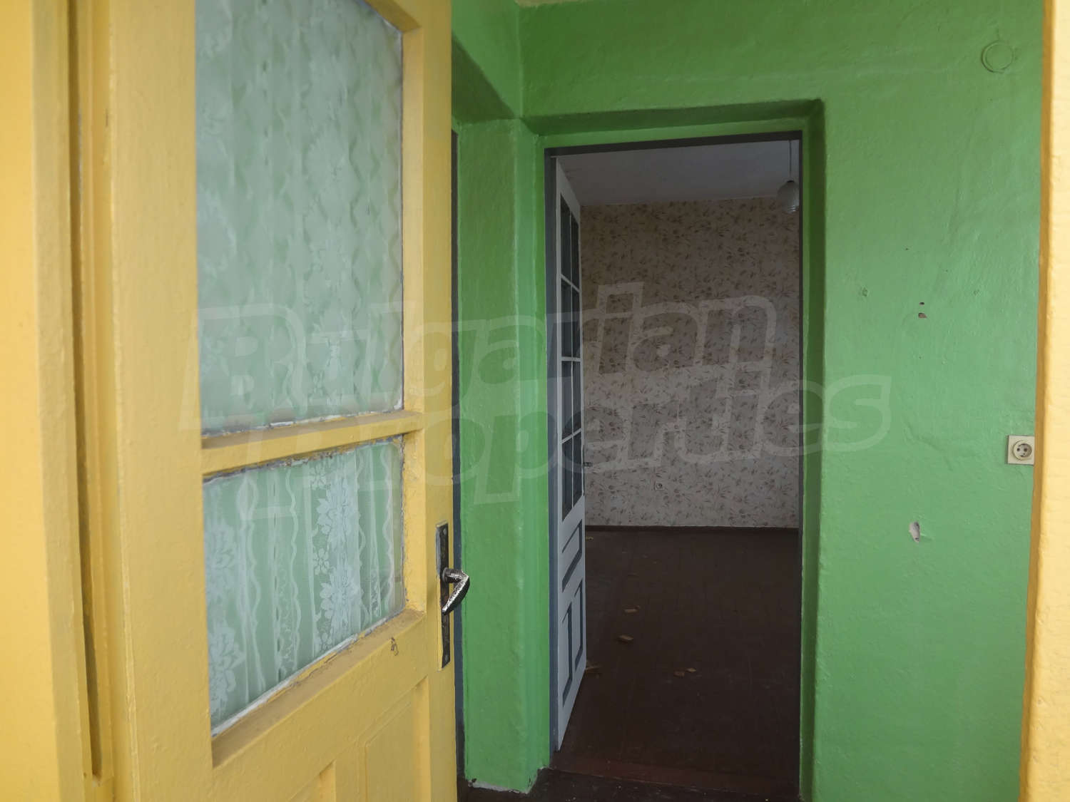 Gallery Picture 9