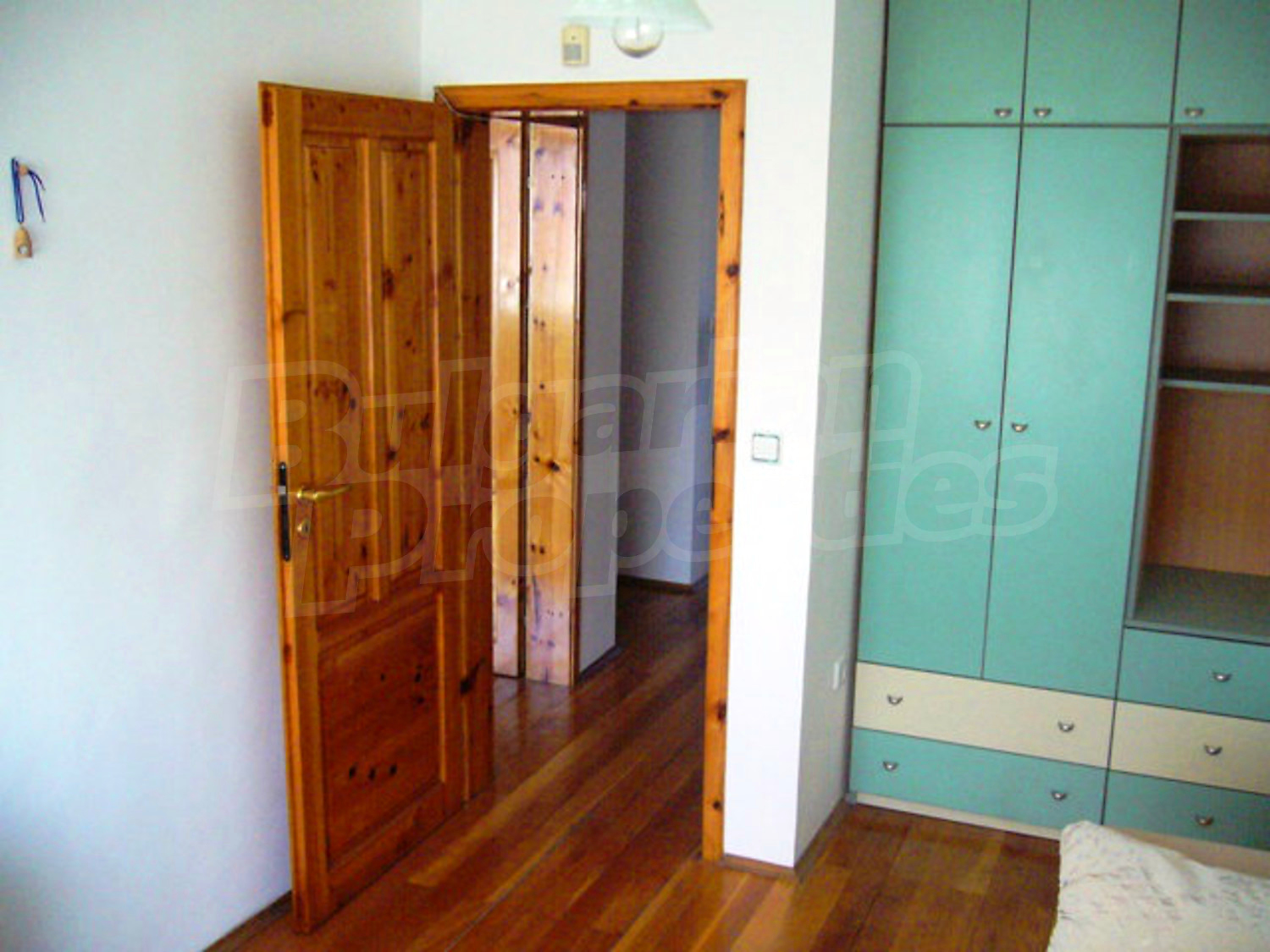 Gallery Picture 29