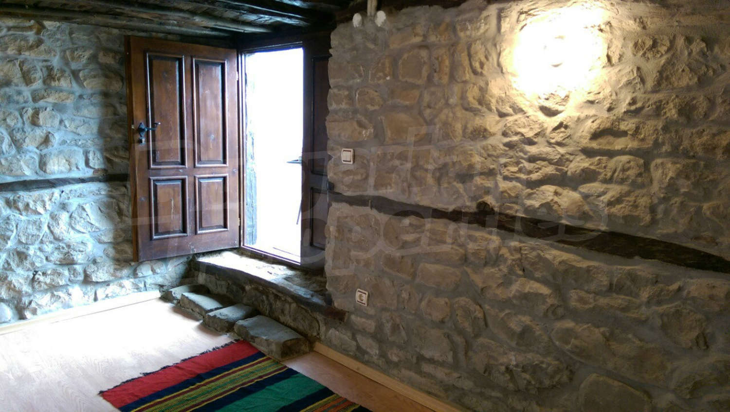 Gallery Picture 12