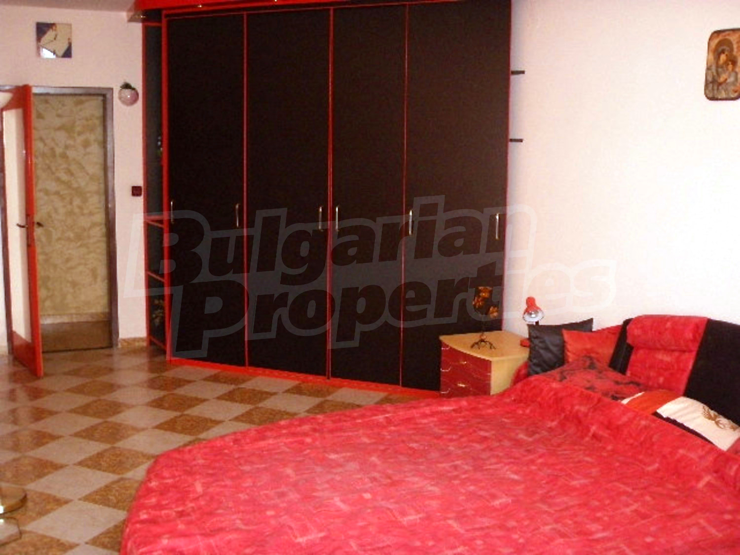 Gallery Picture 10