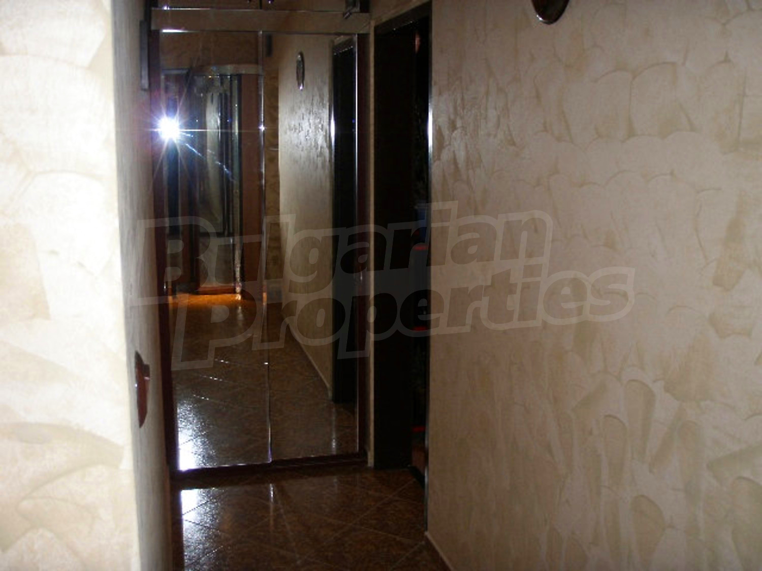 Gallery Picture 12