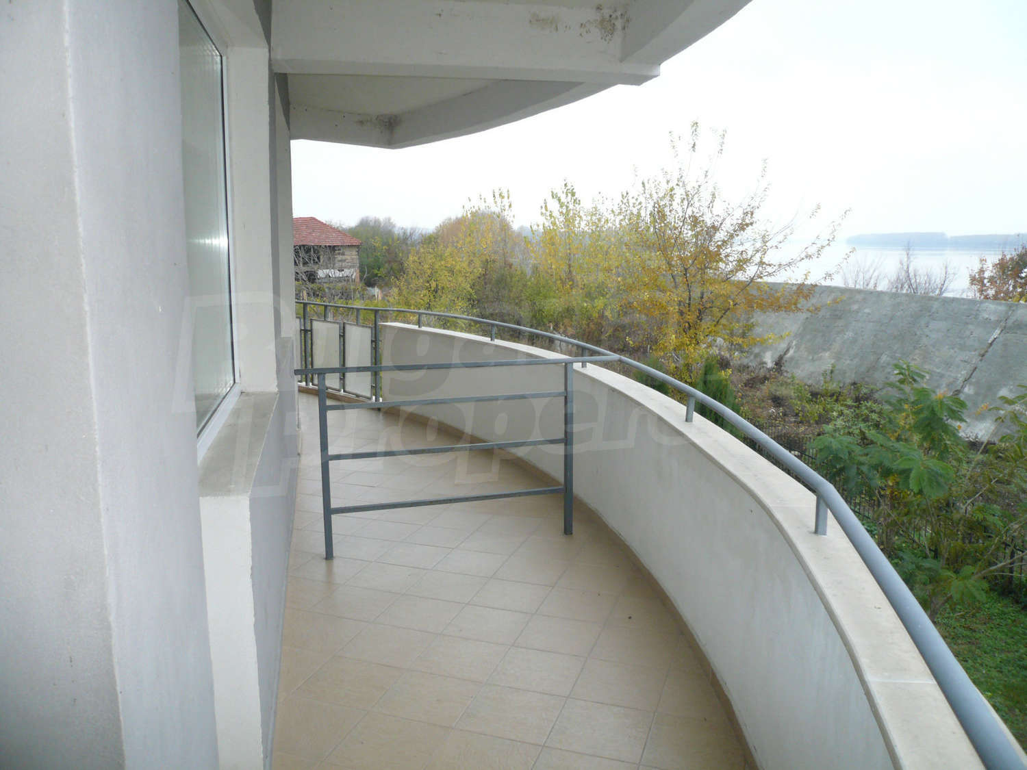 Gallery Picture 14