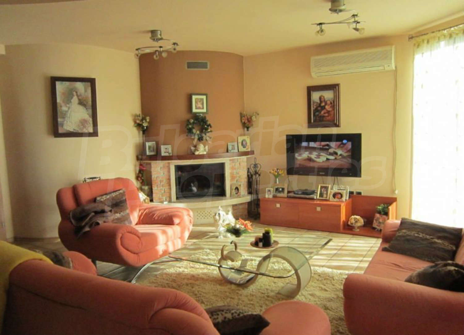 Gallery Picture 4