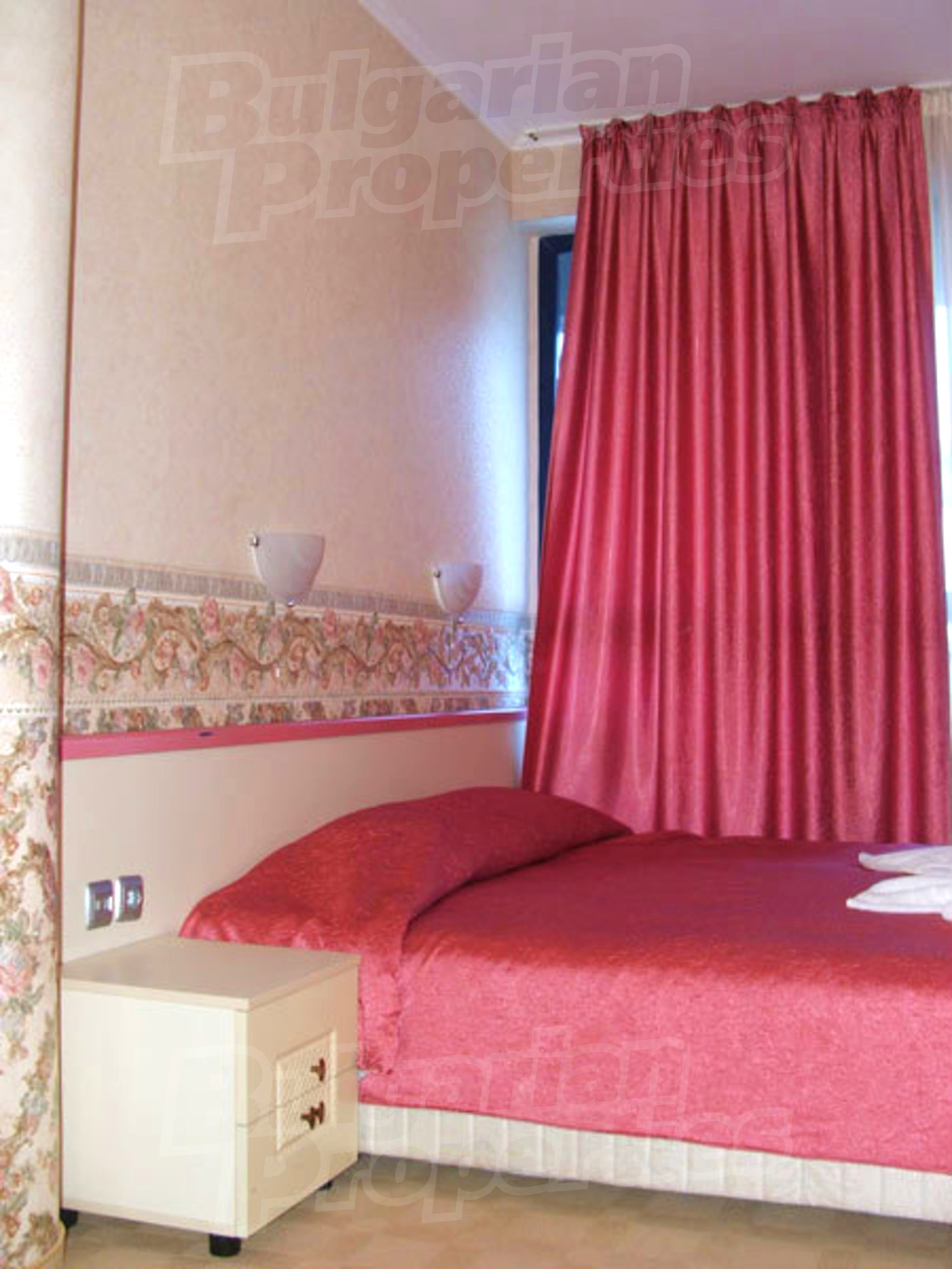 Gallery Picture 29