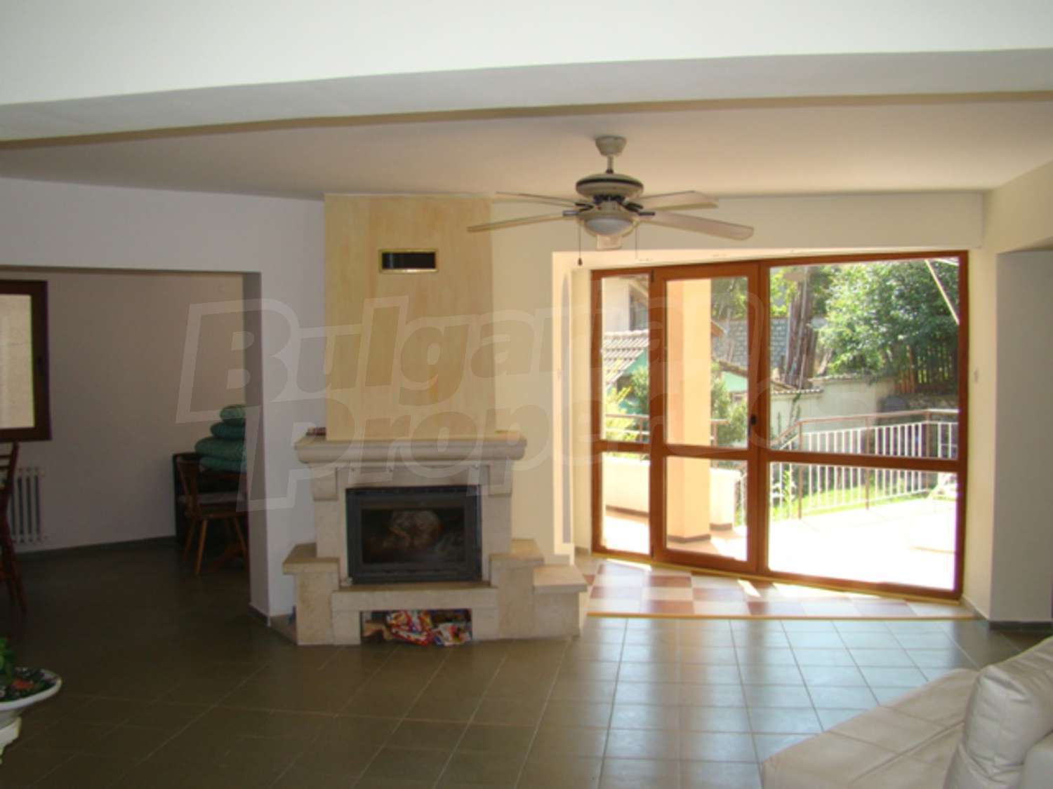 Gallery Picture 16