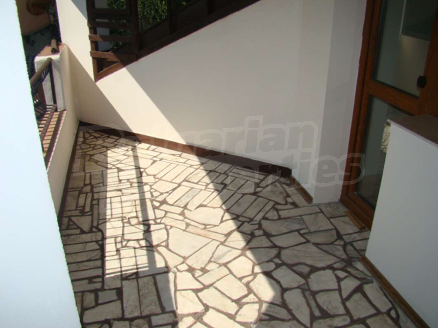 Gallery Picture 37