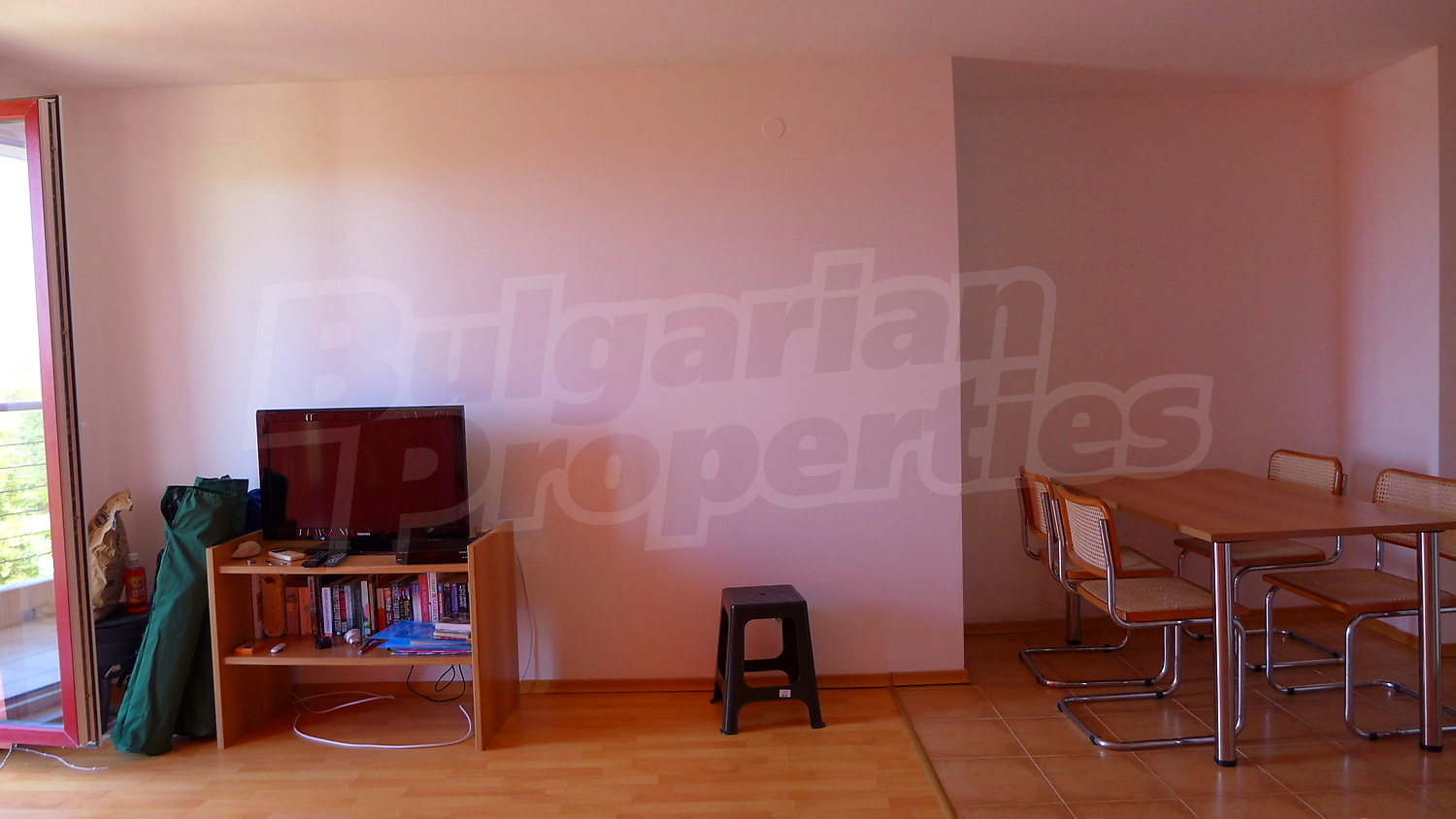 Gallery Picture 9