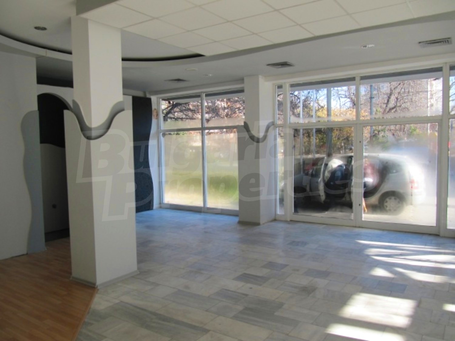 Gallery Picture 10