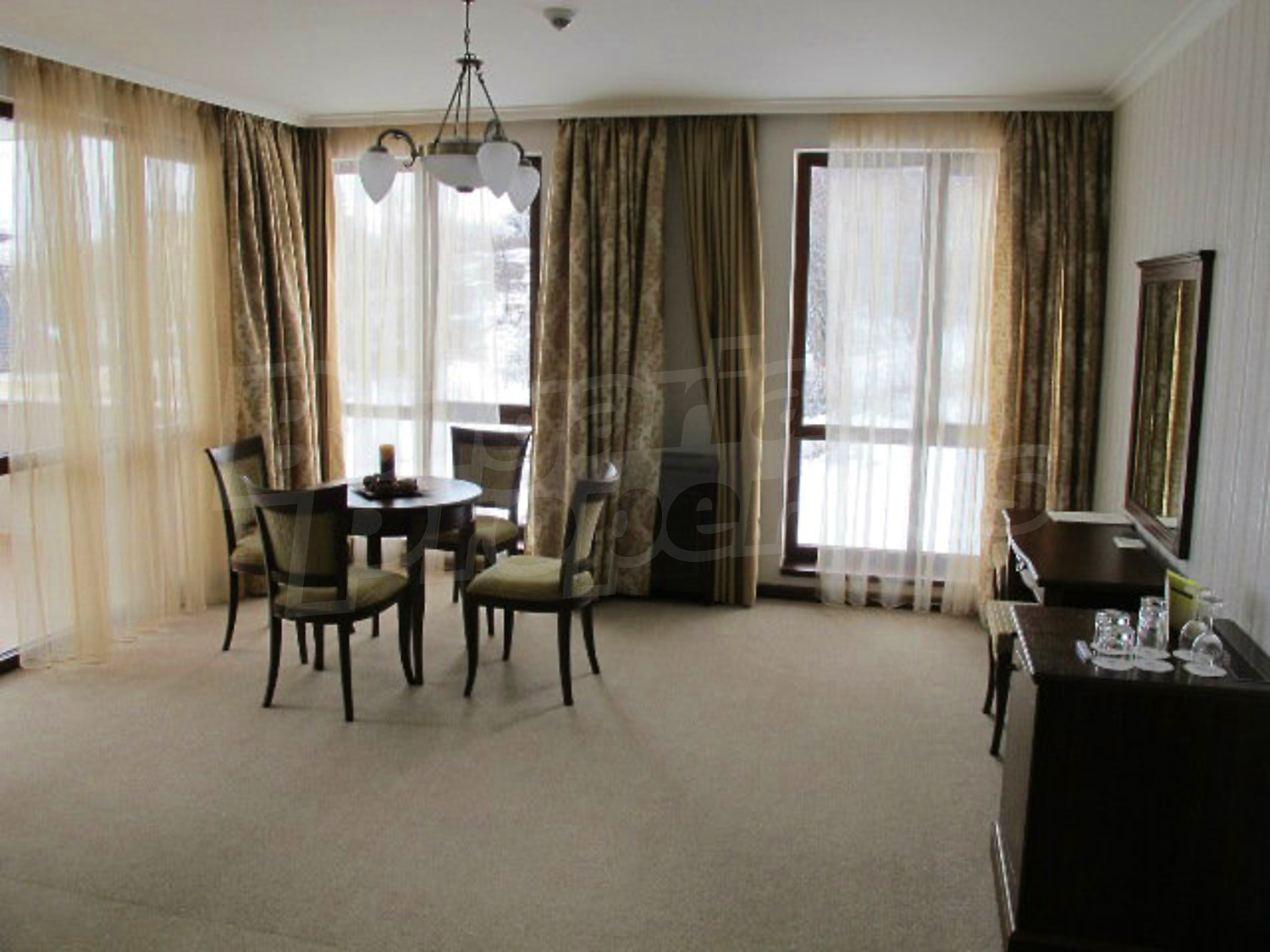 Gallery Picture 32