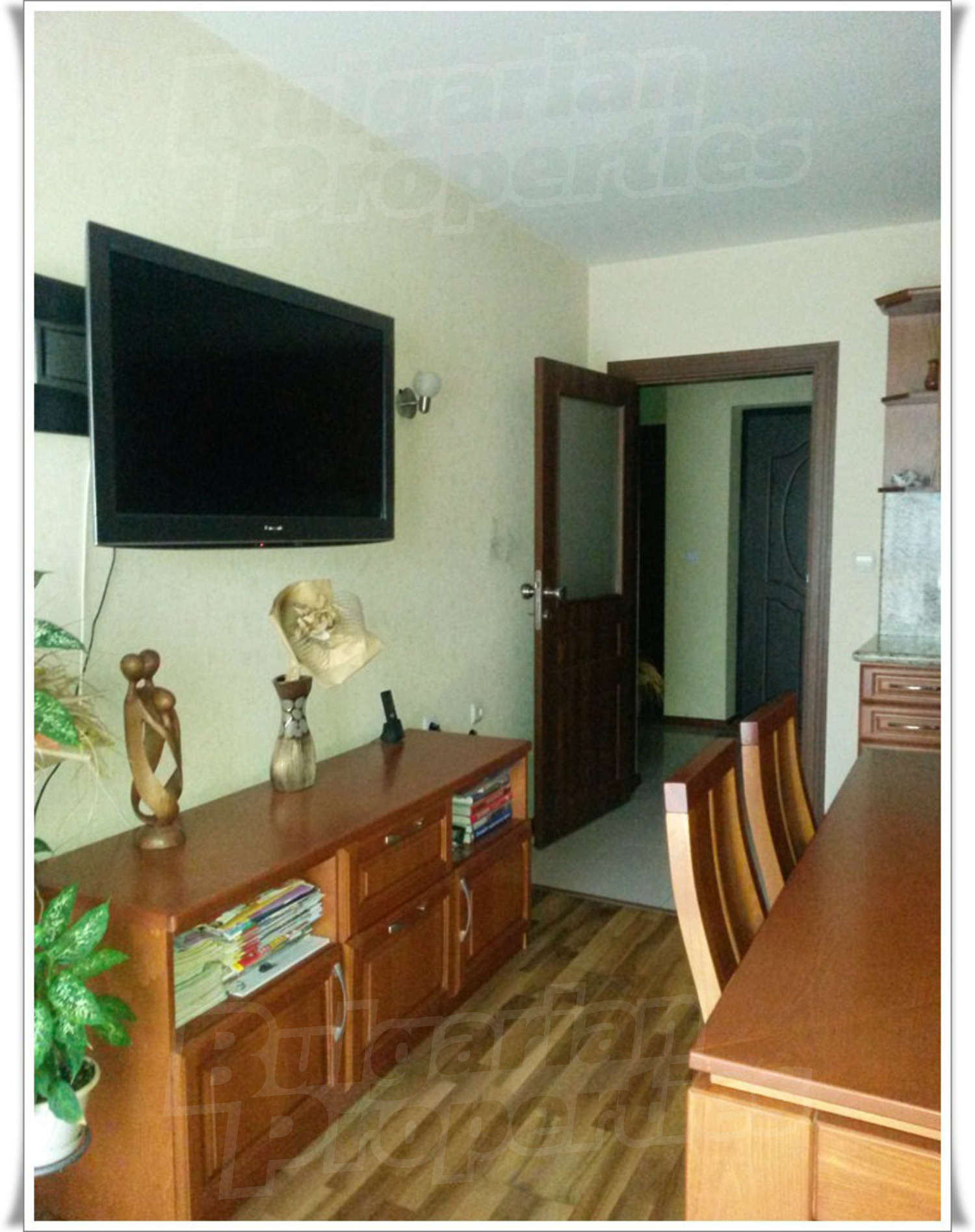Gallery Picture 3